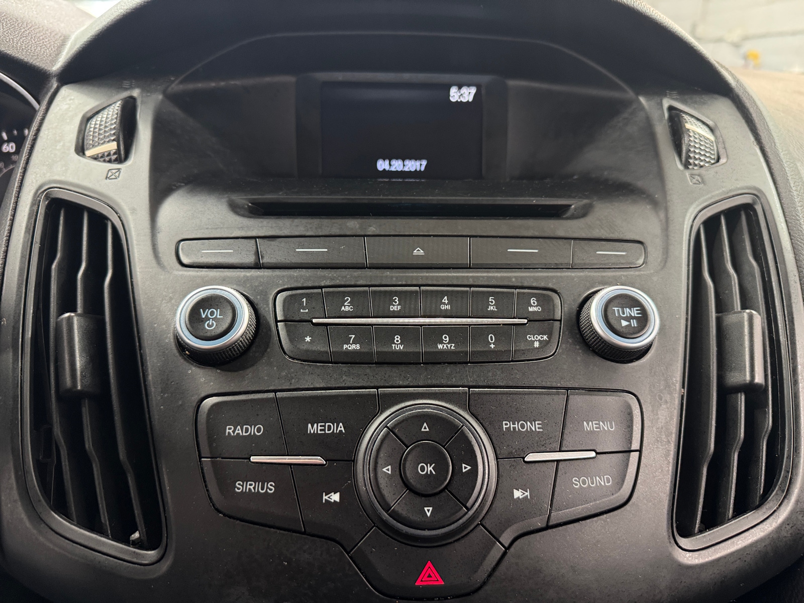 Thumbnail: 2017 Ford Focus - 4