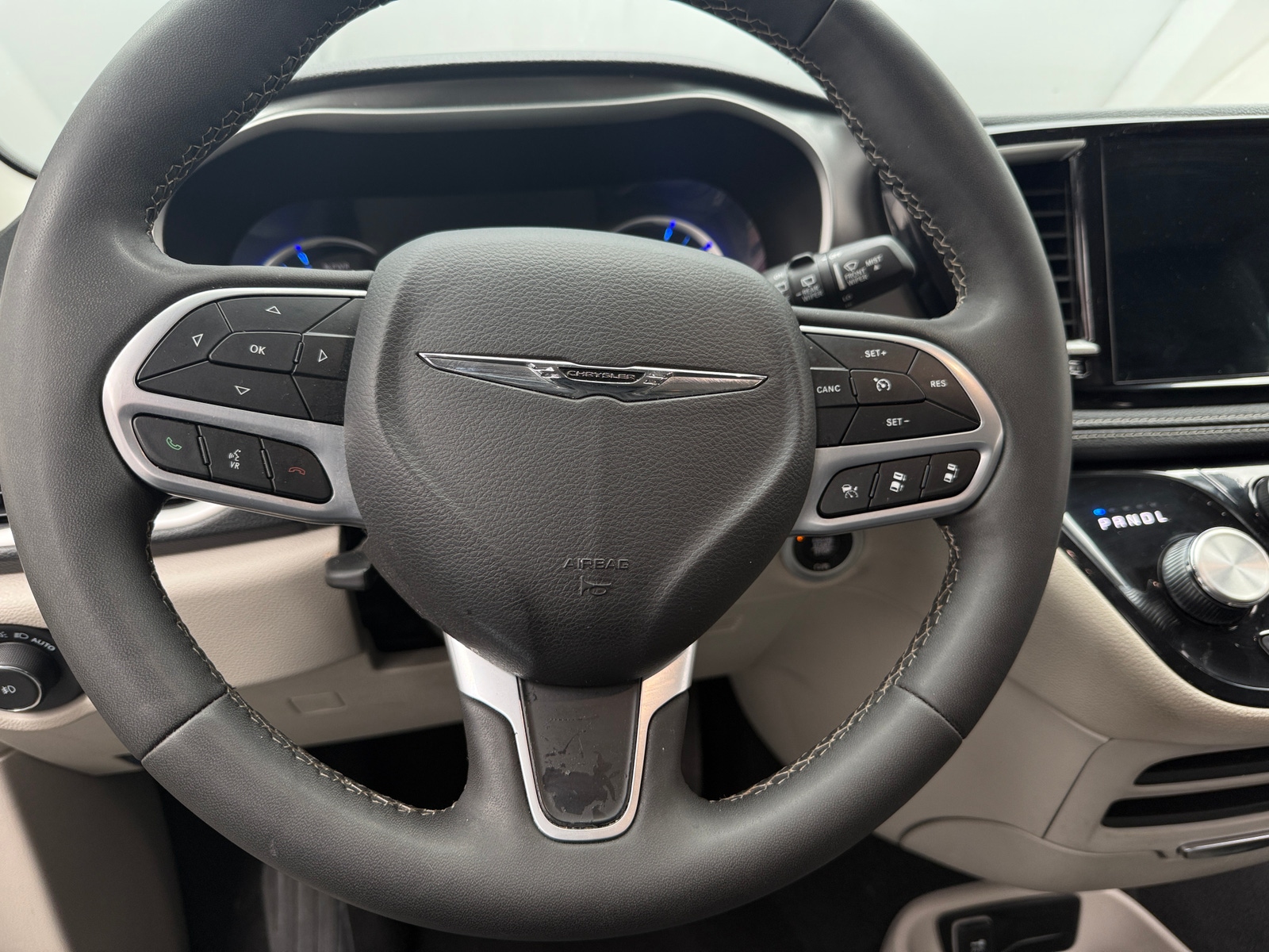 Thumbnail: 2024 Chrysler Pacifica - 4