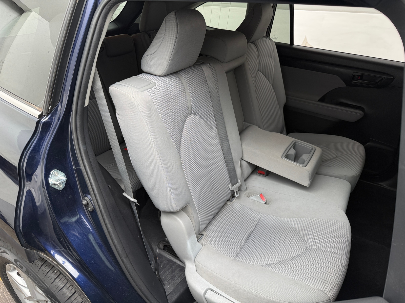 Thumbnail: 2021 Toyota Highlander - 6