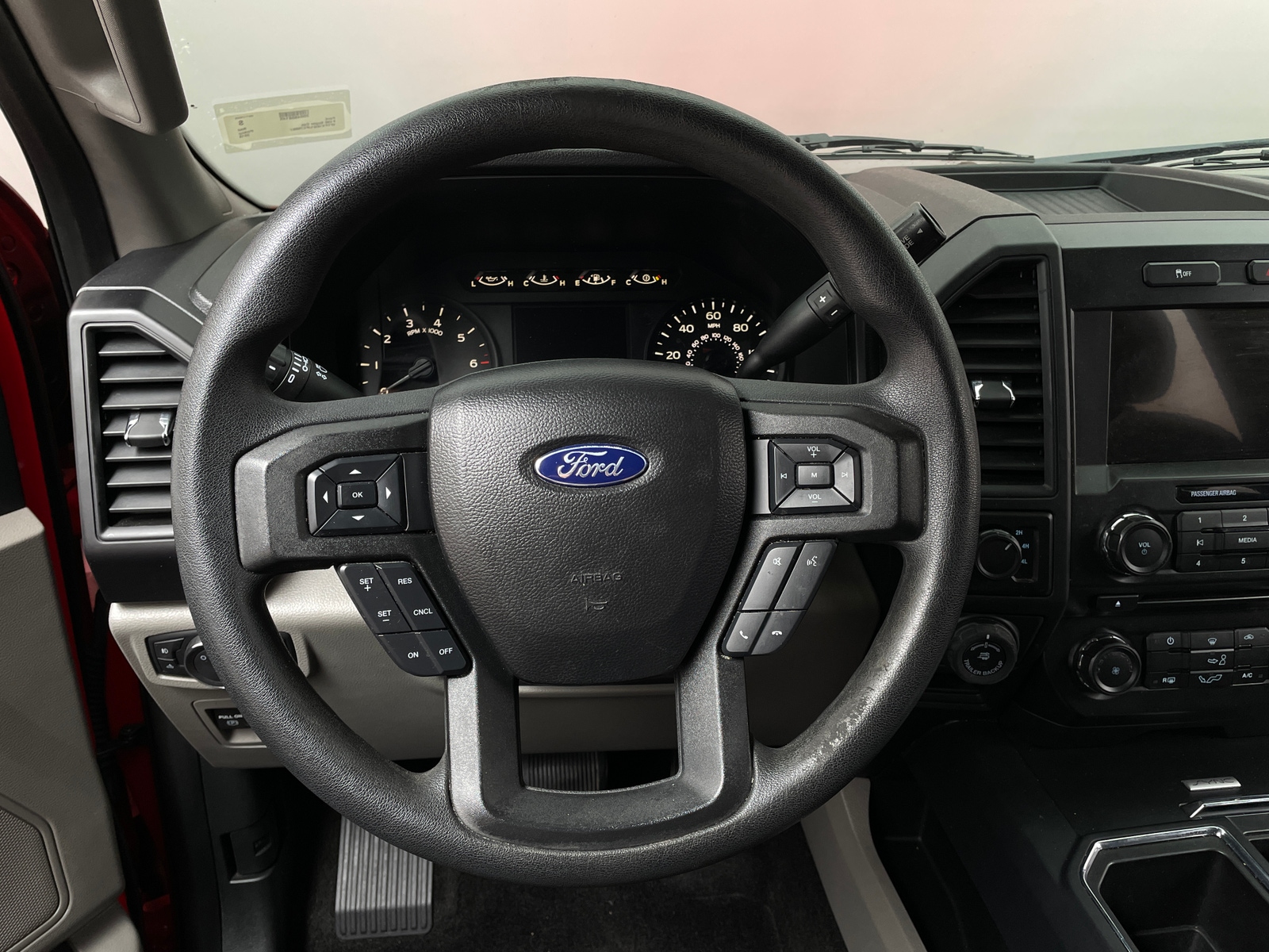Thumbnail: 2018 Ford Econoline - 5