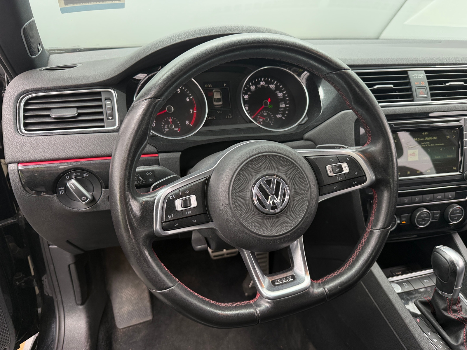 Thumbnail: 2017 Volkswagen Jetta - 4