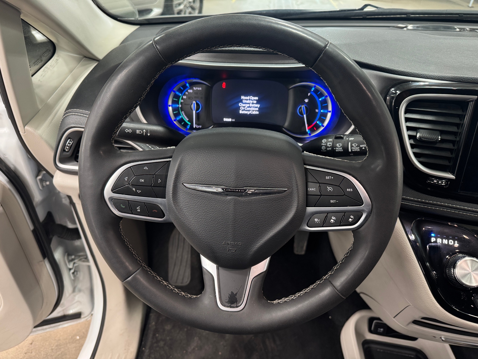 Thumbnail: 2024 Chrysler Pacifica - 4