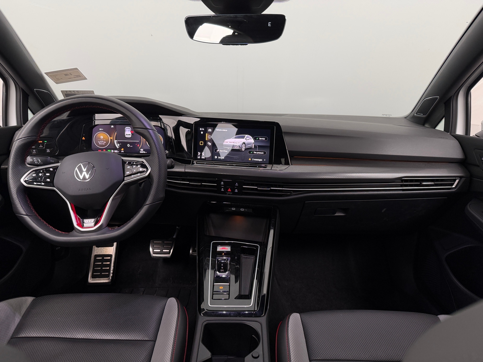 Thumbnail: 2023 Volkswagen Golf - 2