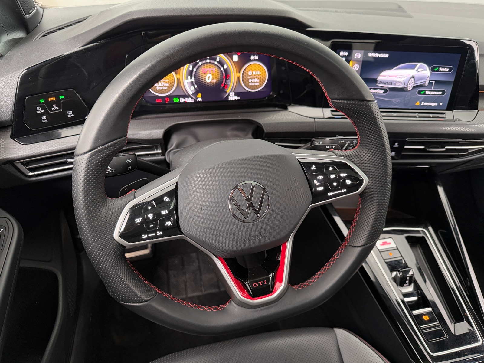Thumbnail: 2023 Volkswagen Golf - 4