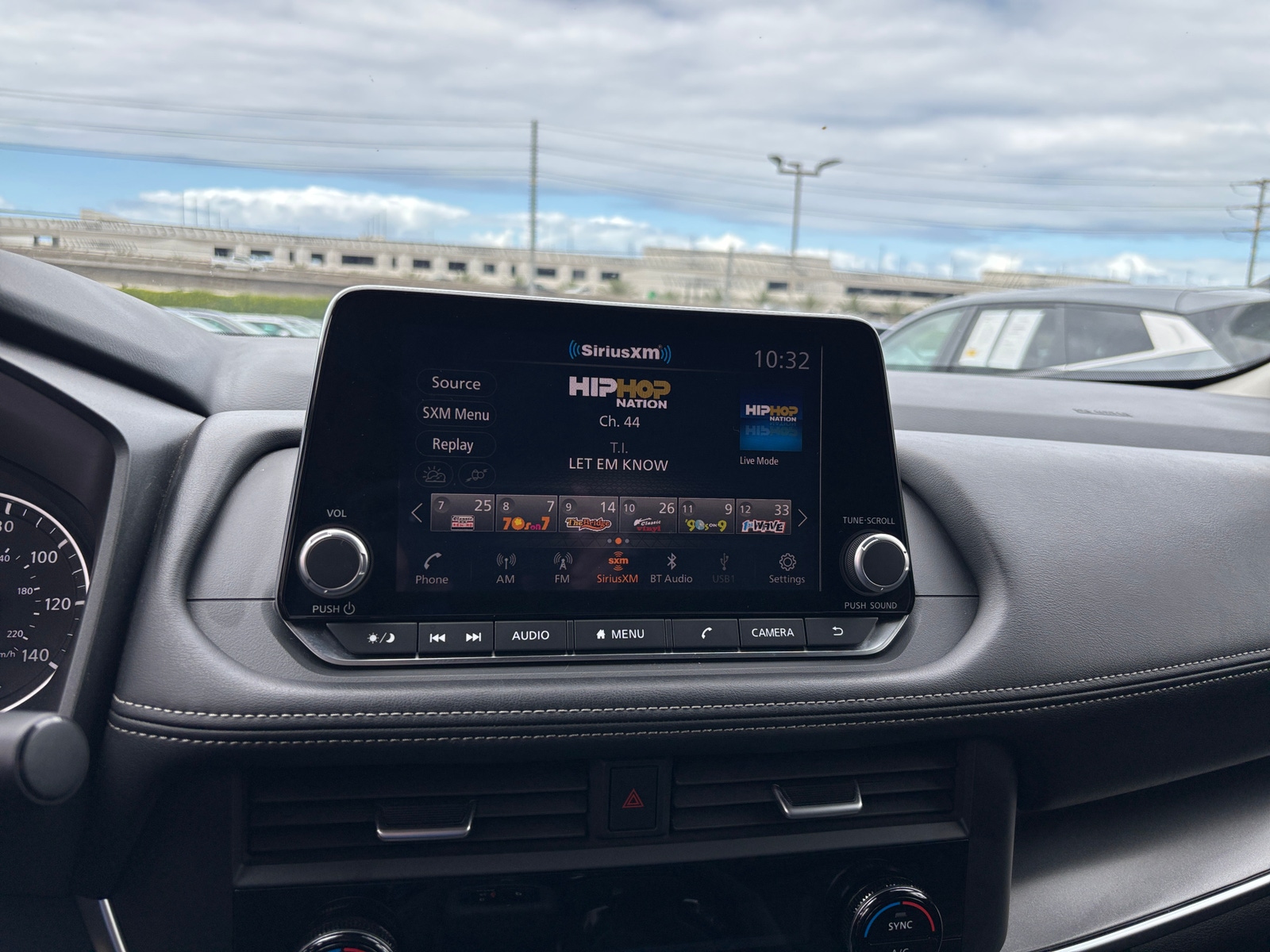 Thumbnail: 2025 Nissan Rogue - 4