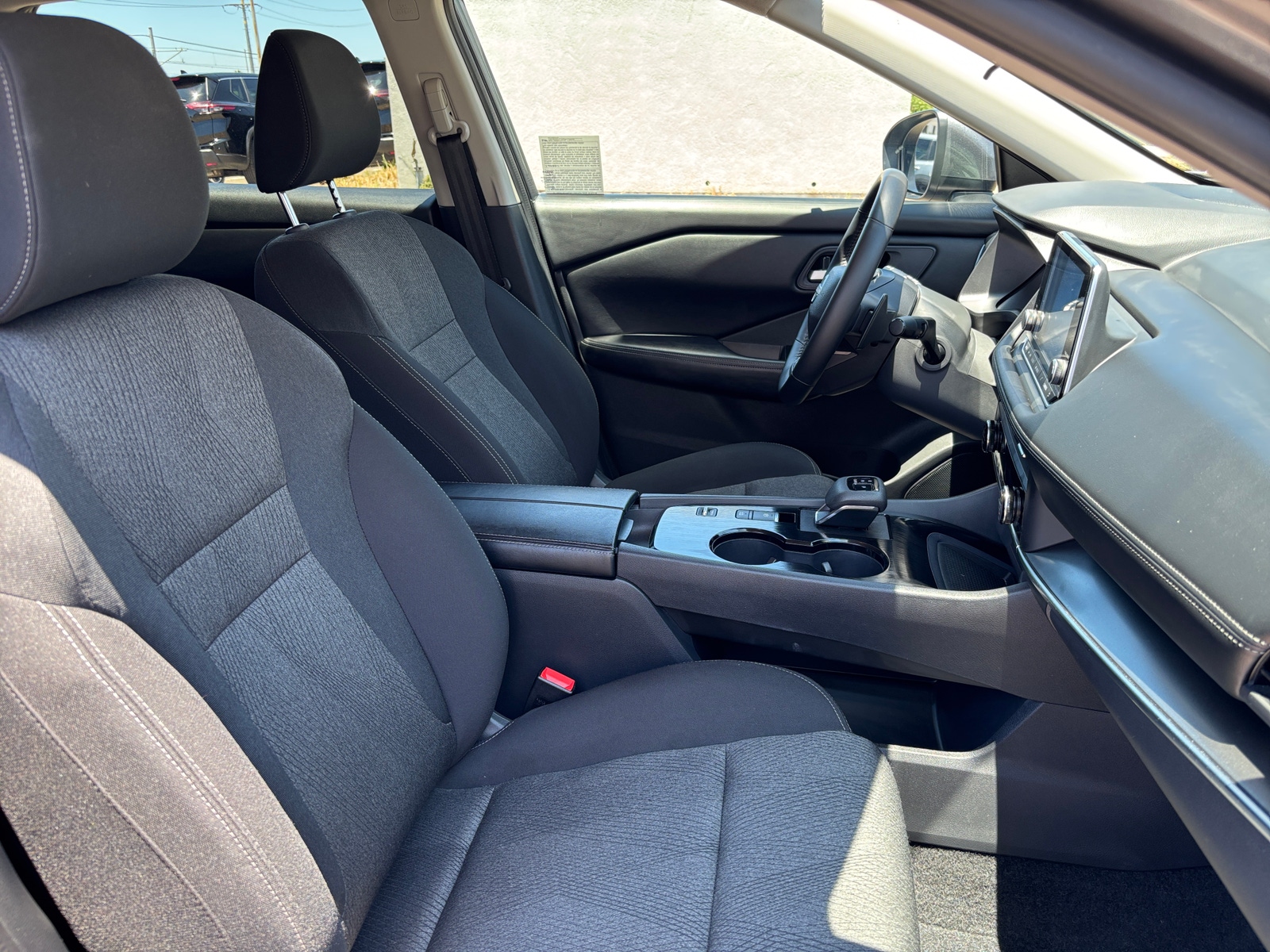 Thumbnail: 2025 Nissan Rogue - 2