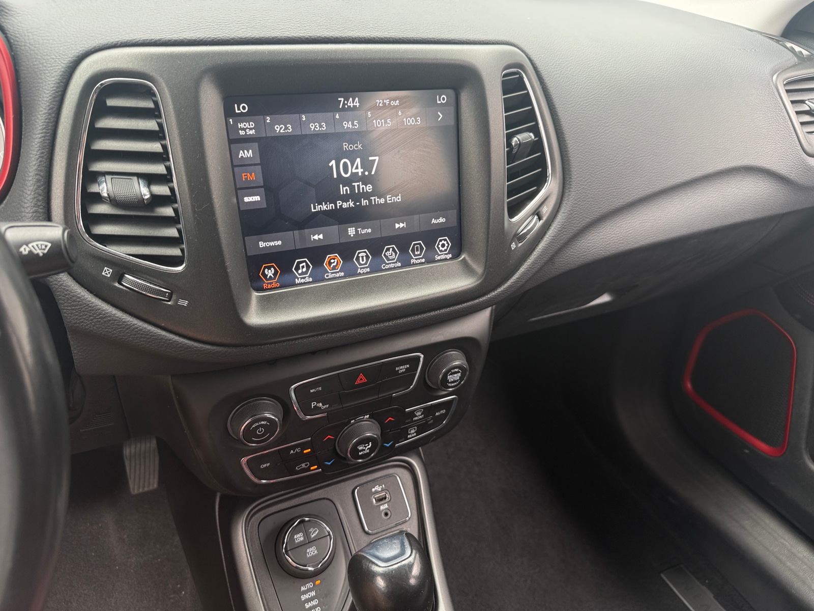 Thumbnail: 2020 Jeep Compass - 4