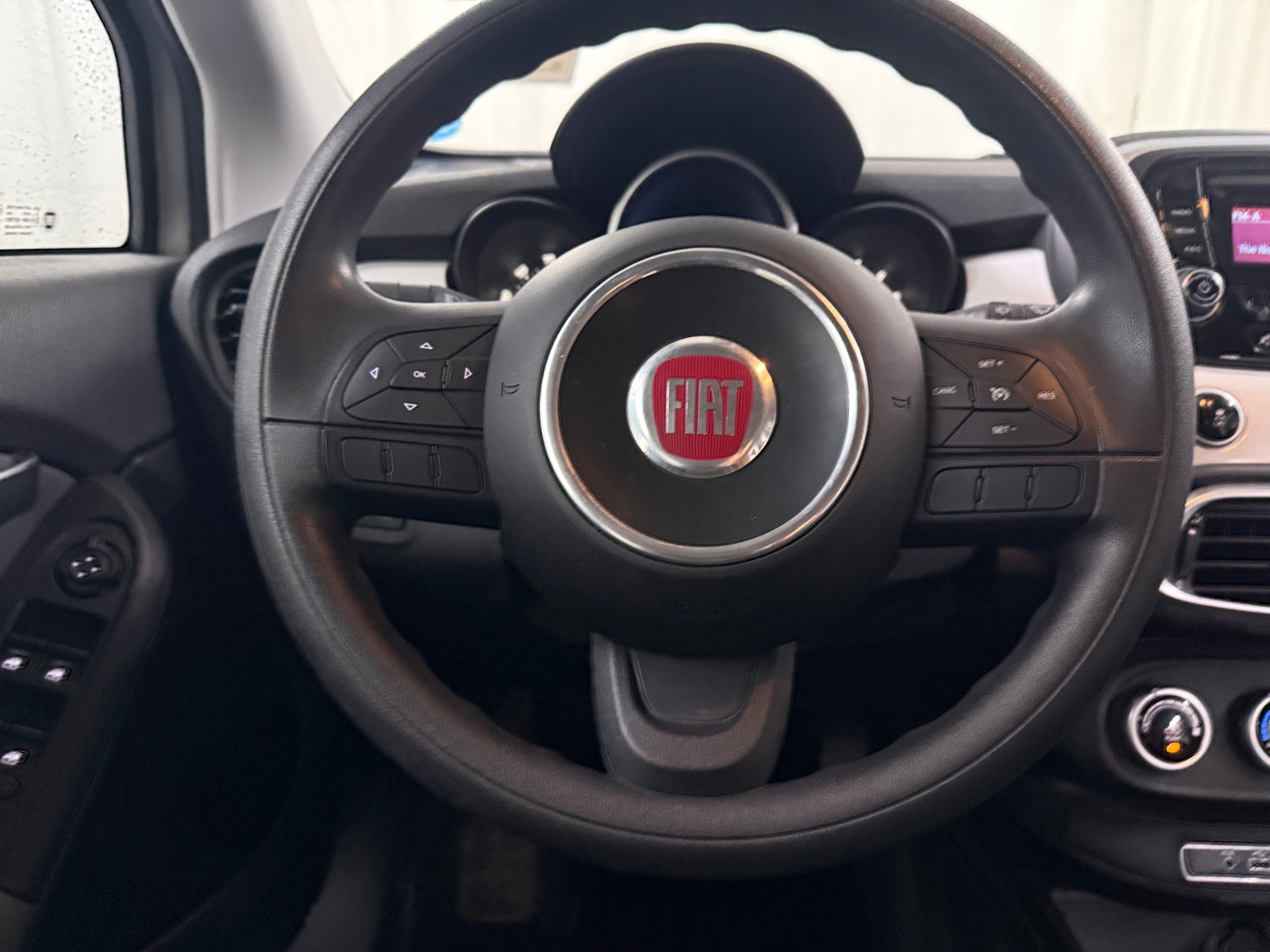 Thumbnail: 2017 Fiat 500X - 5