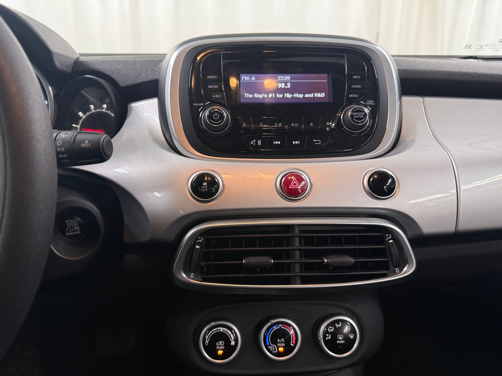 Thumbnail: 2017 Fiat 500X - 4