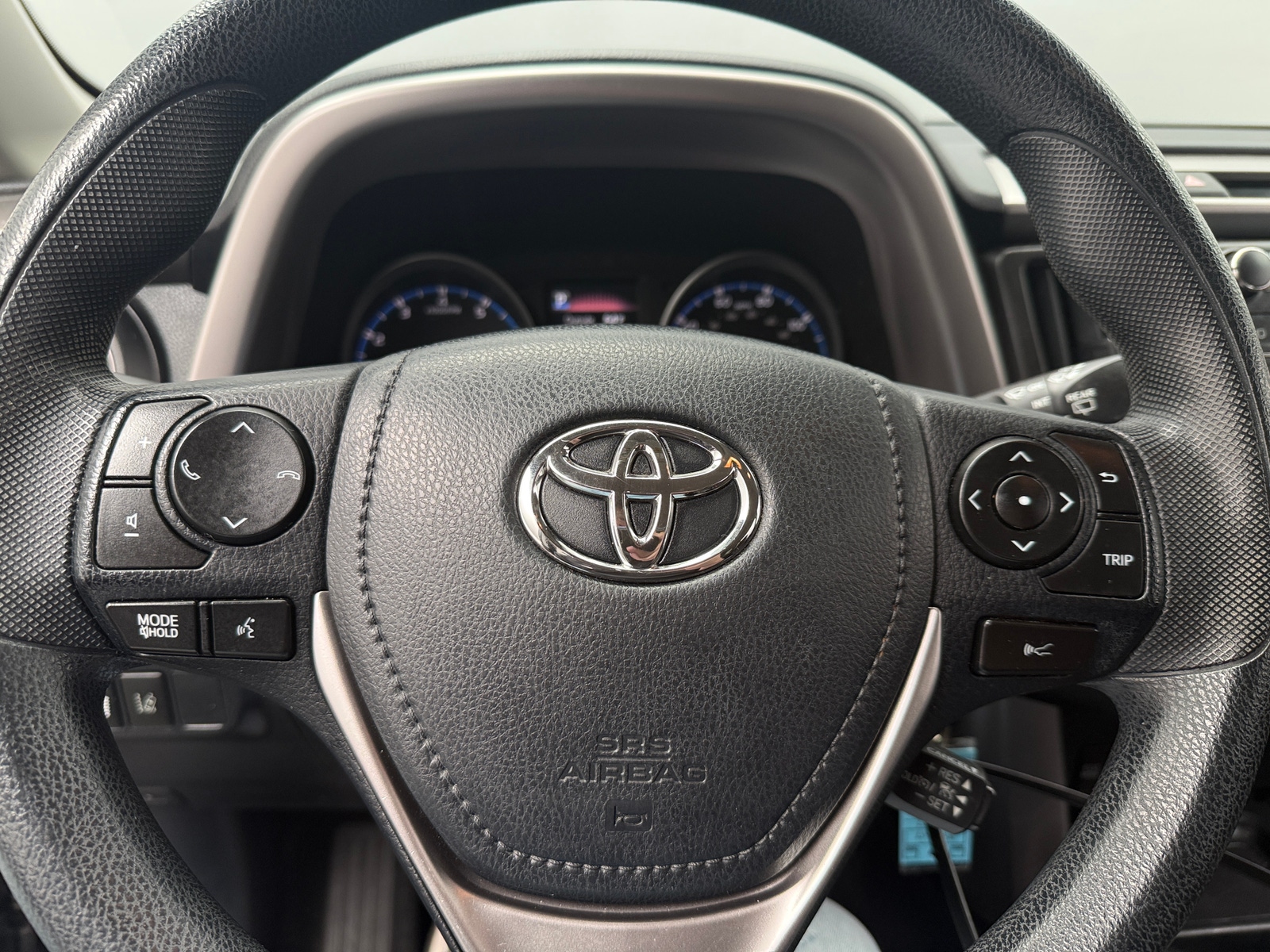 Thumbnail: 2017 Toyota RAV4 - 5