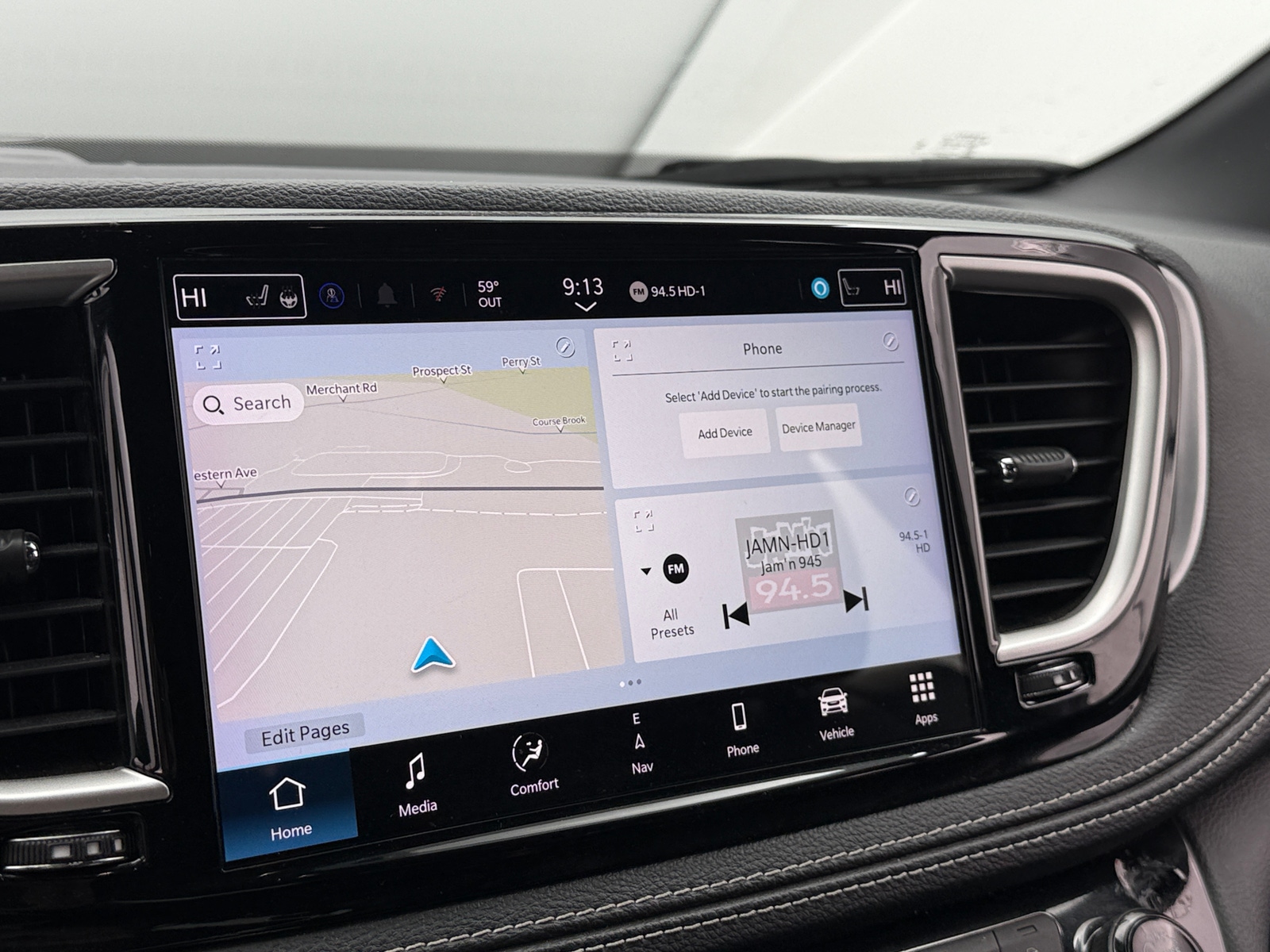 Thumbnail: 2024 Chrysler Pacifica - 3