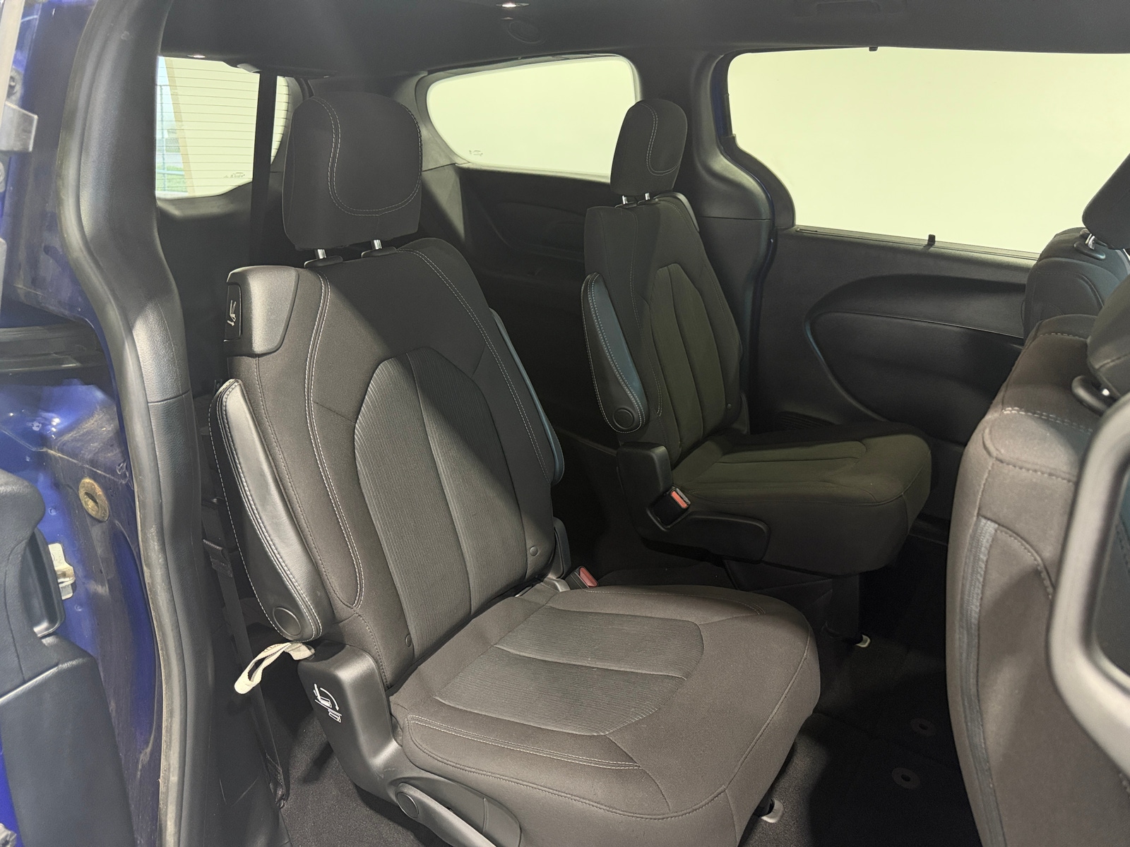 Thumbnail: 2020 Chrysler Pacifica - 6