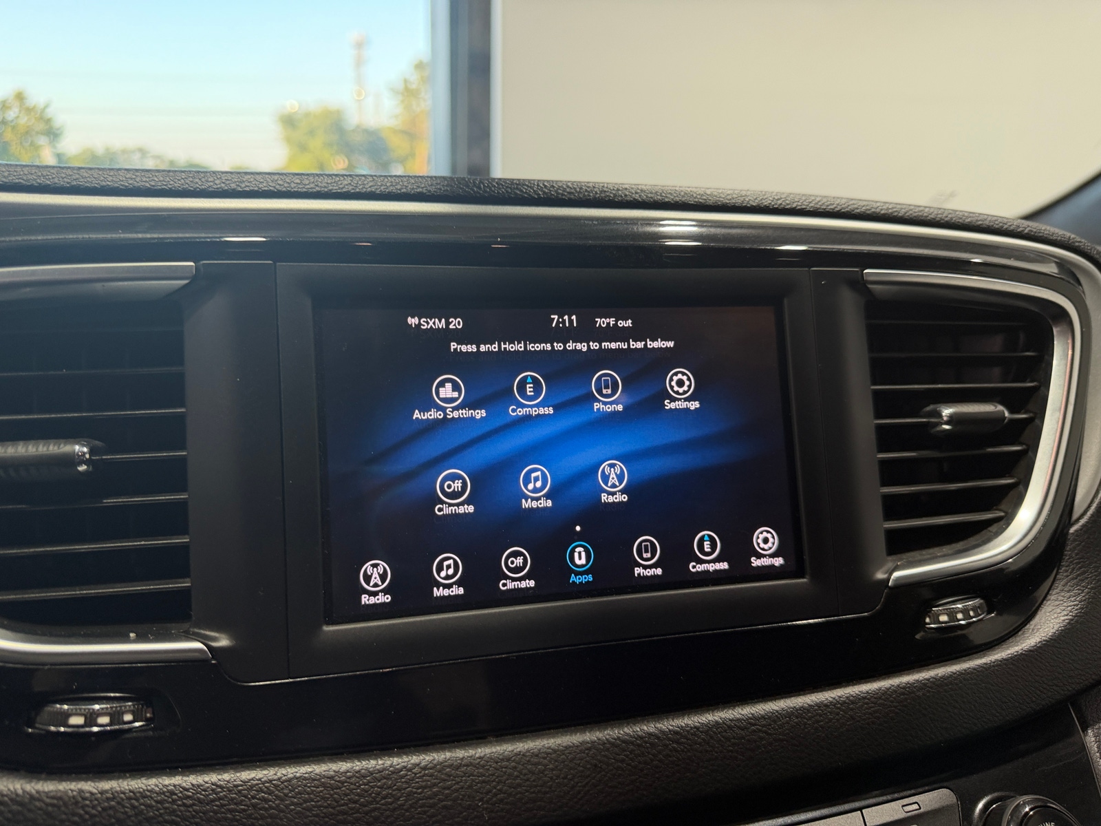 Thumbnail: 2020 Chrysler Pacifica - 4