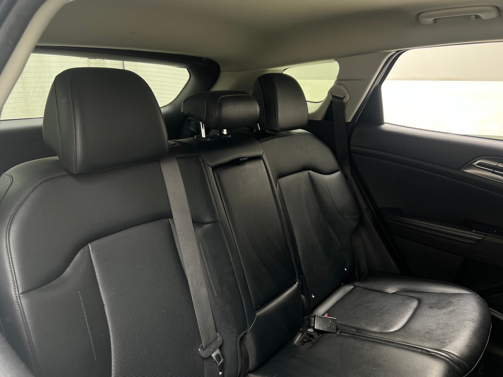 Thumbnail: 2023 Kia Sportage - 5