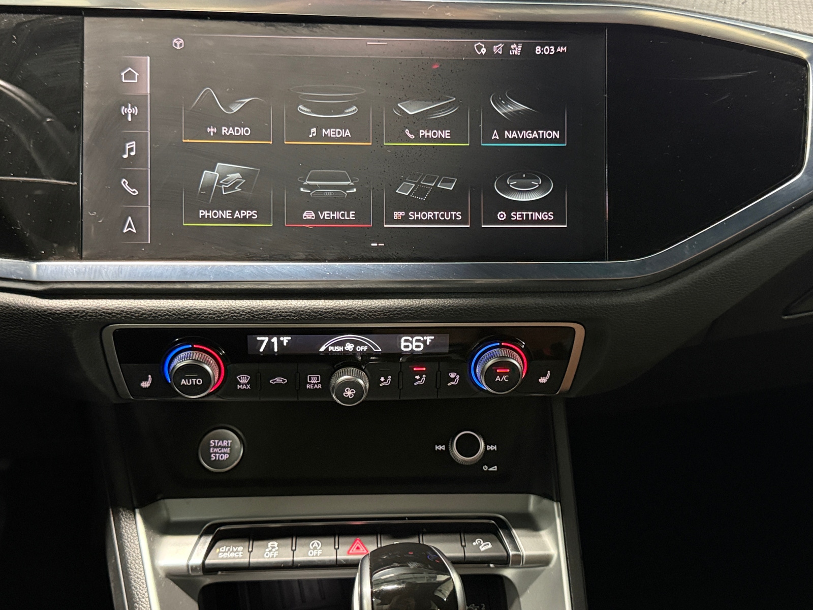 Thumbnail: 2020 Audi Q3 - 3