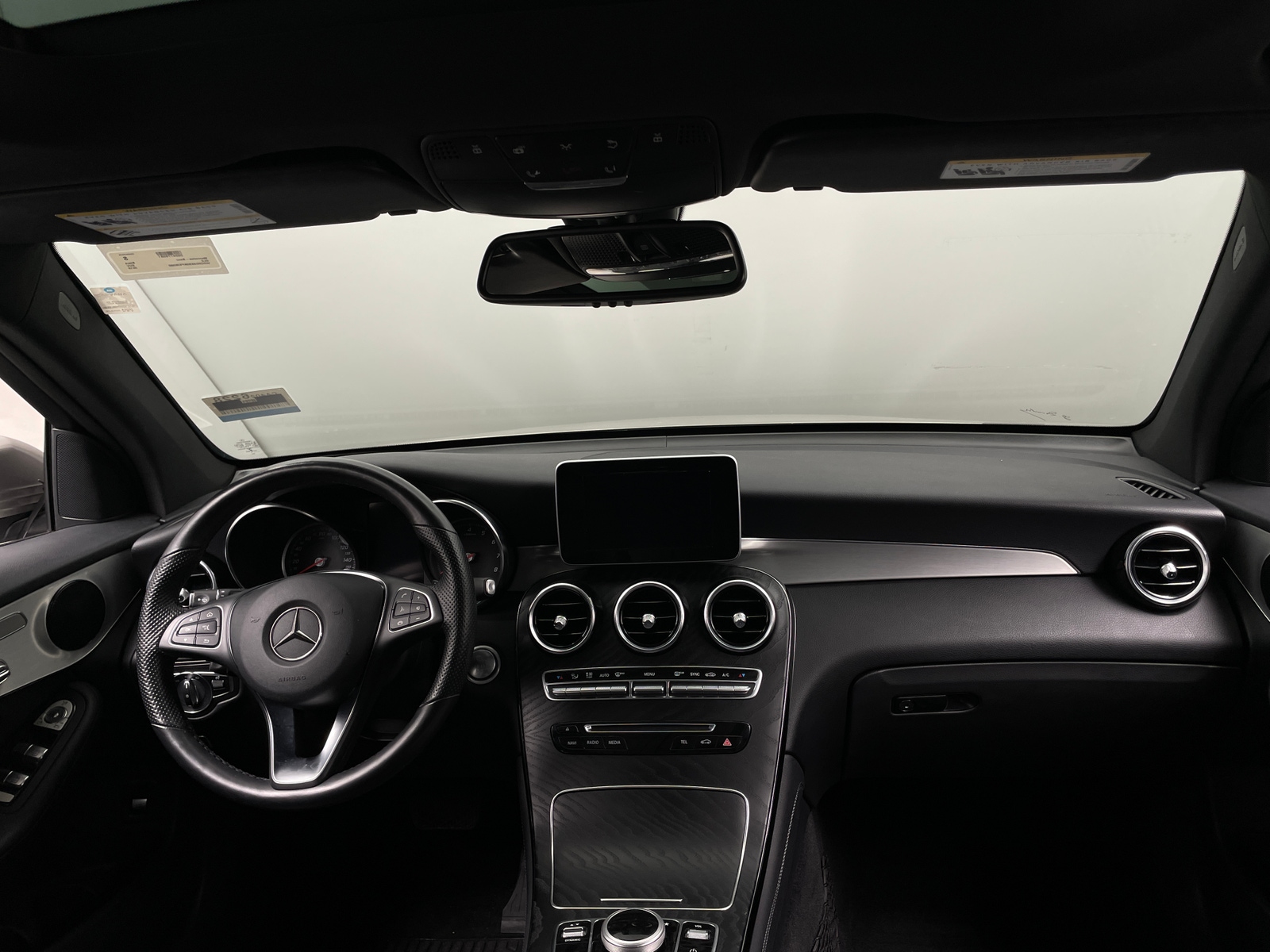 Thumbnail: 2019 Mercedes-Benz GLC - 2