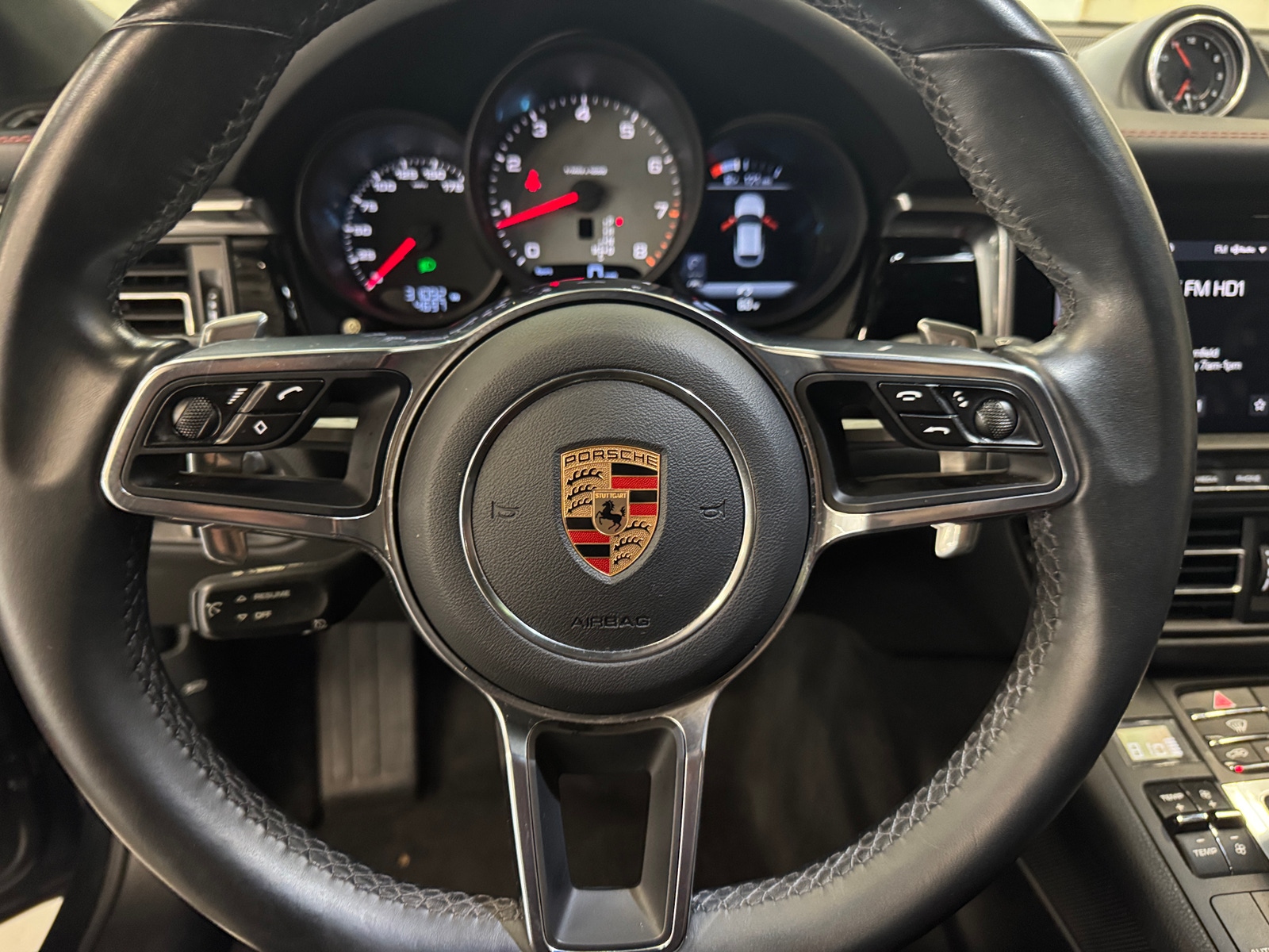Thumbnail: 2019 Porsche Macan - 4