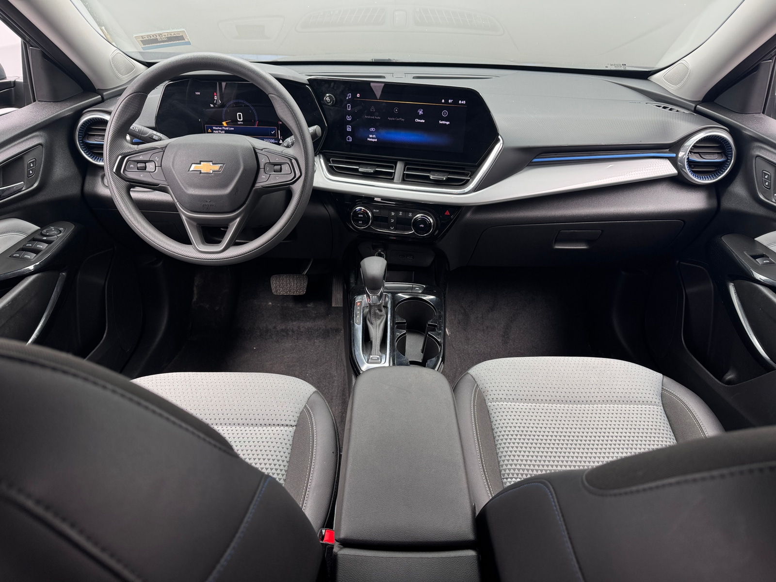 Thumbnail: 2025 Chevrolet Trax - 3
