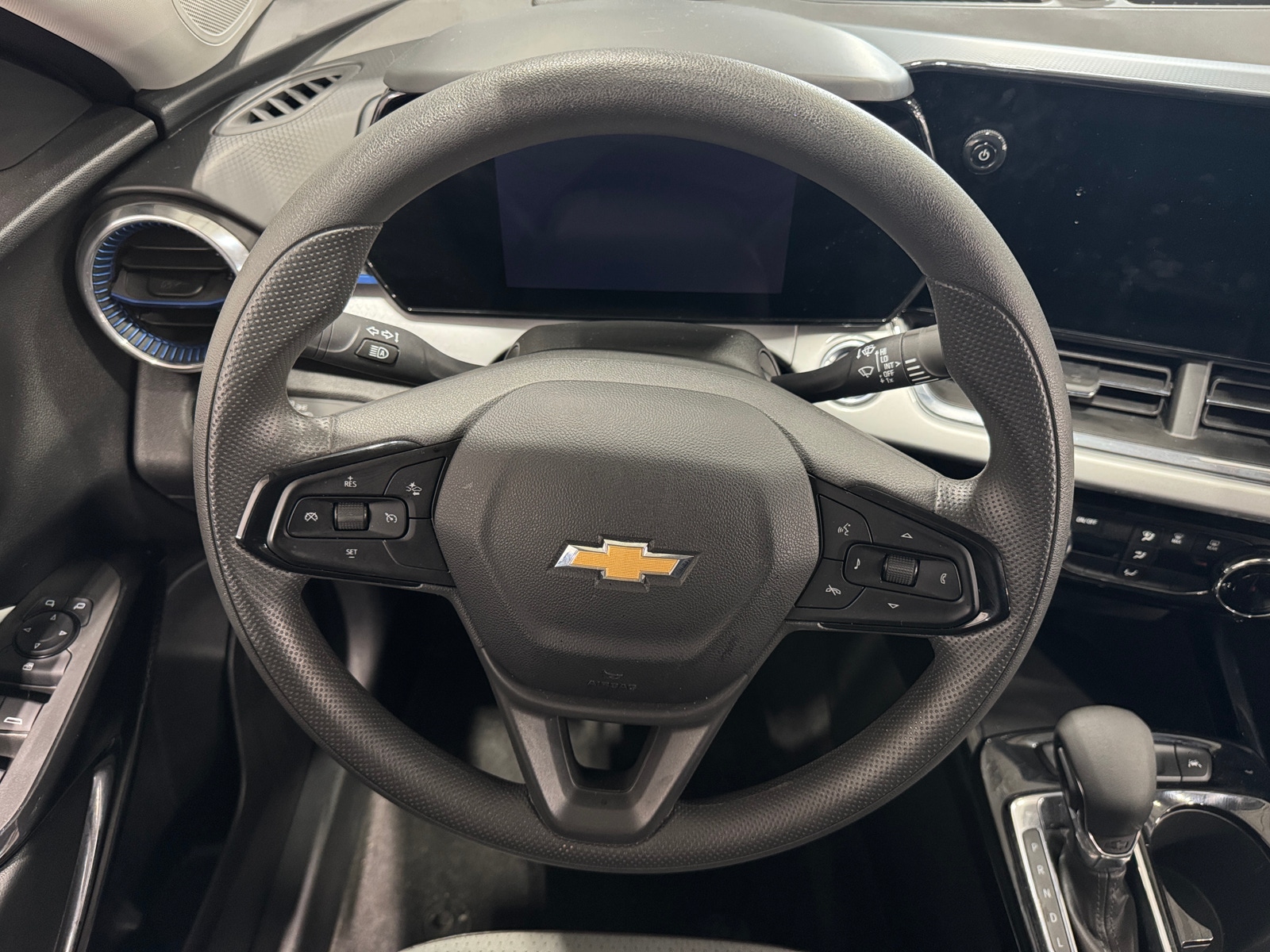 Thumbnail: 2025 Chevrolet Trax - 5