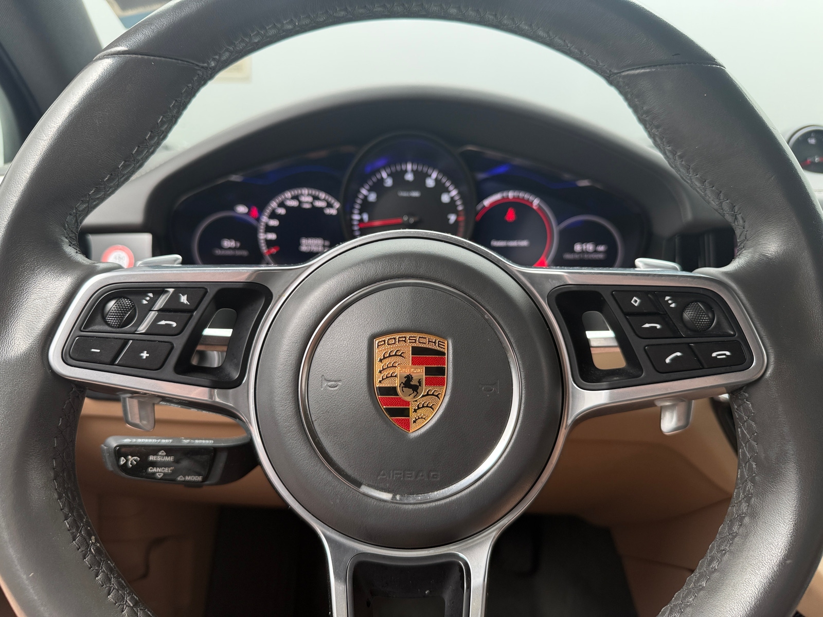 Thumbnail: 2020 Porsche Cayenne - 4