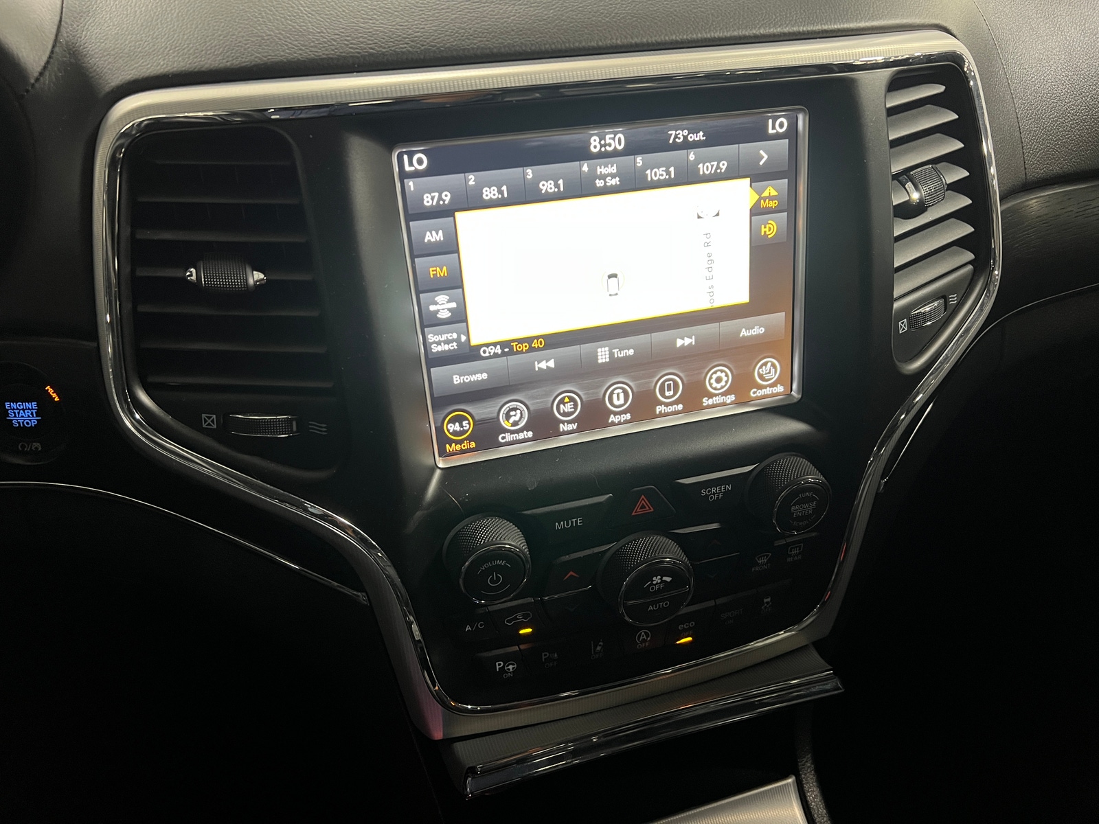 Thumbnail: 2018 Jeep Grand Cherokee - 3