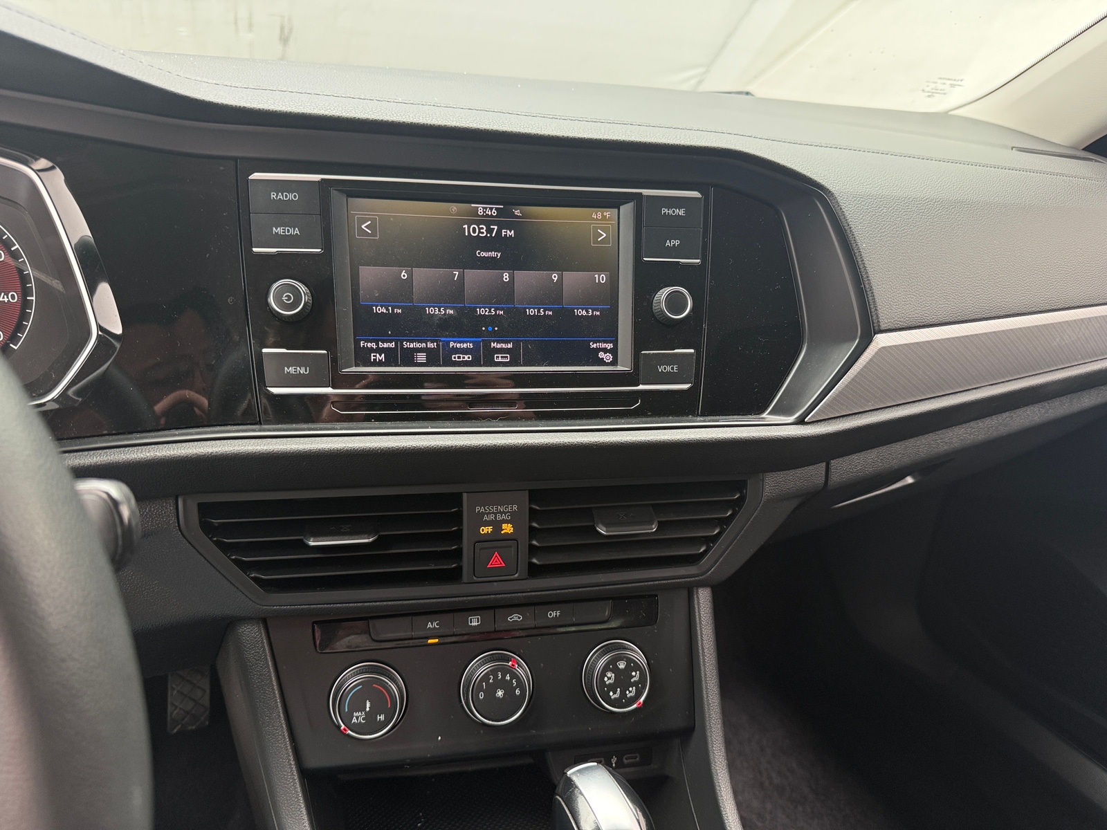 Thumbnail: 2021 Volkswagen Jetta - 4