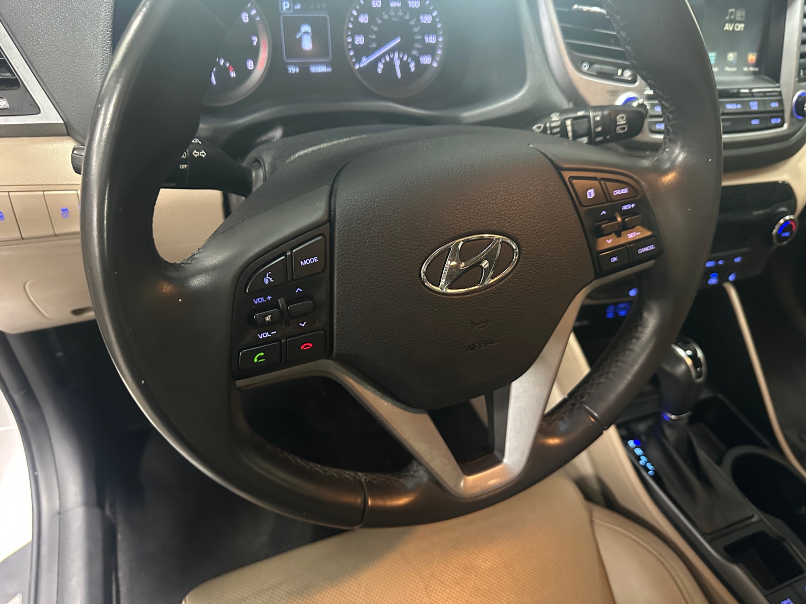Thumbnail: 2017 Hyundai Tucson - 4
