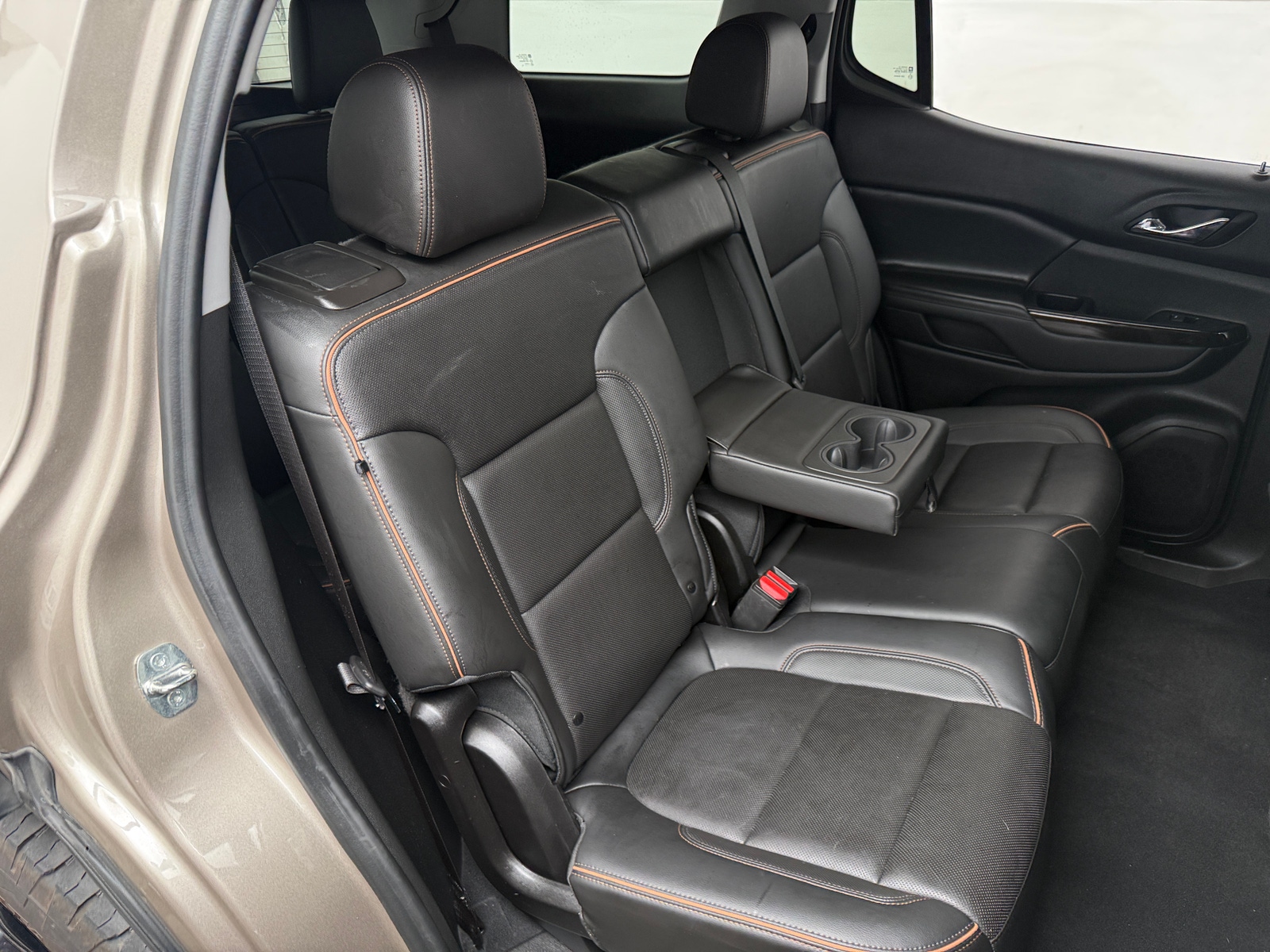 Thumbnail: 2022 GMC Acadia - 6
