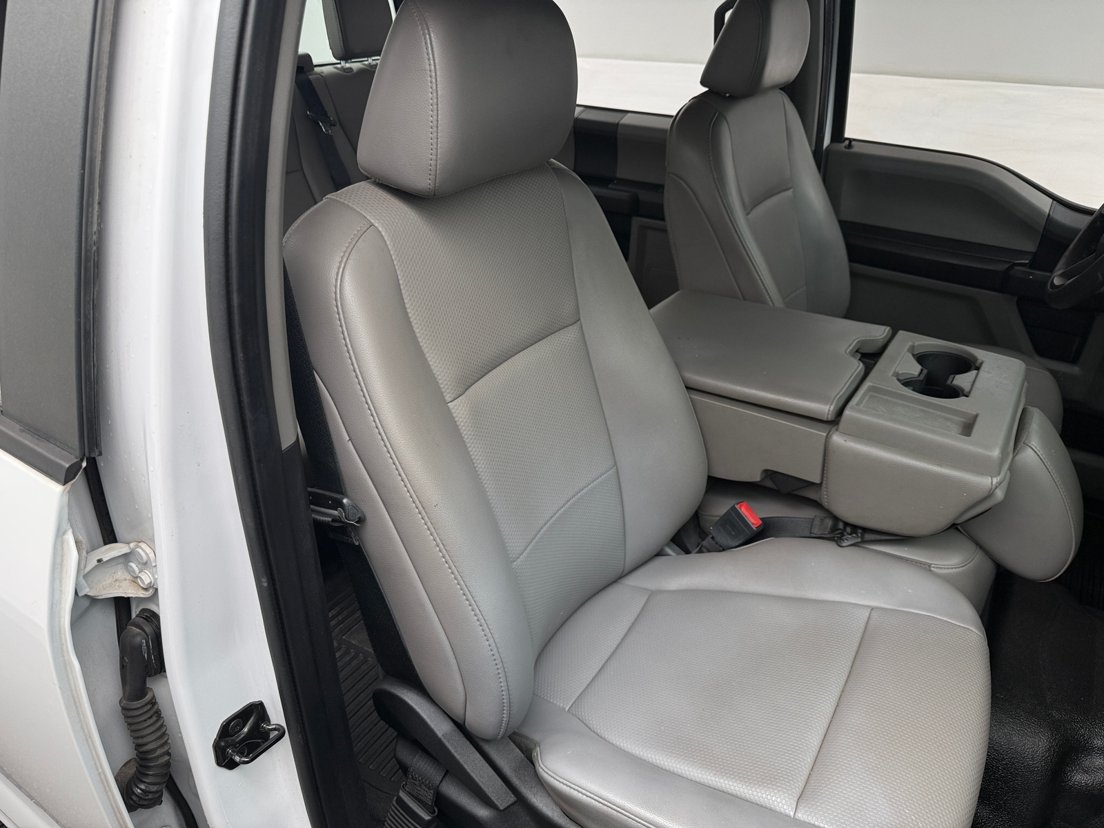 Thumbnail: 2020 Ford Econoline - 2