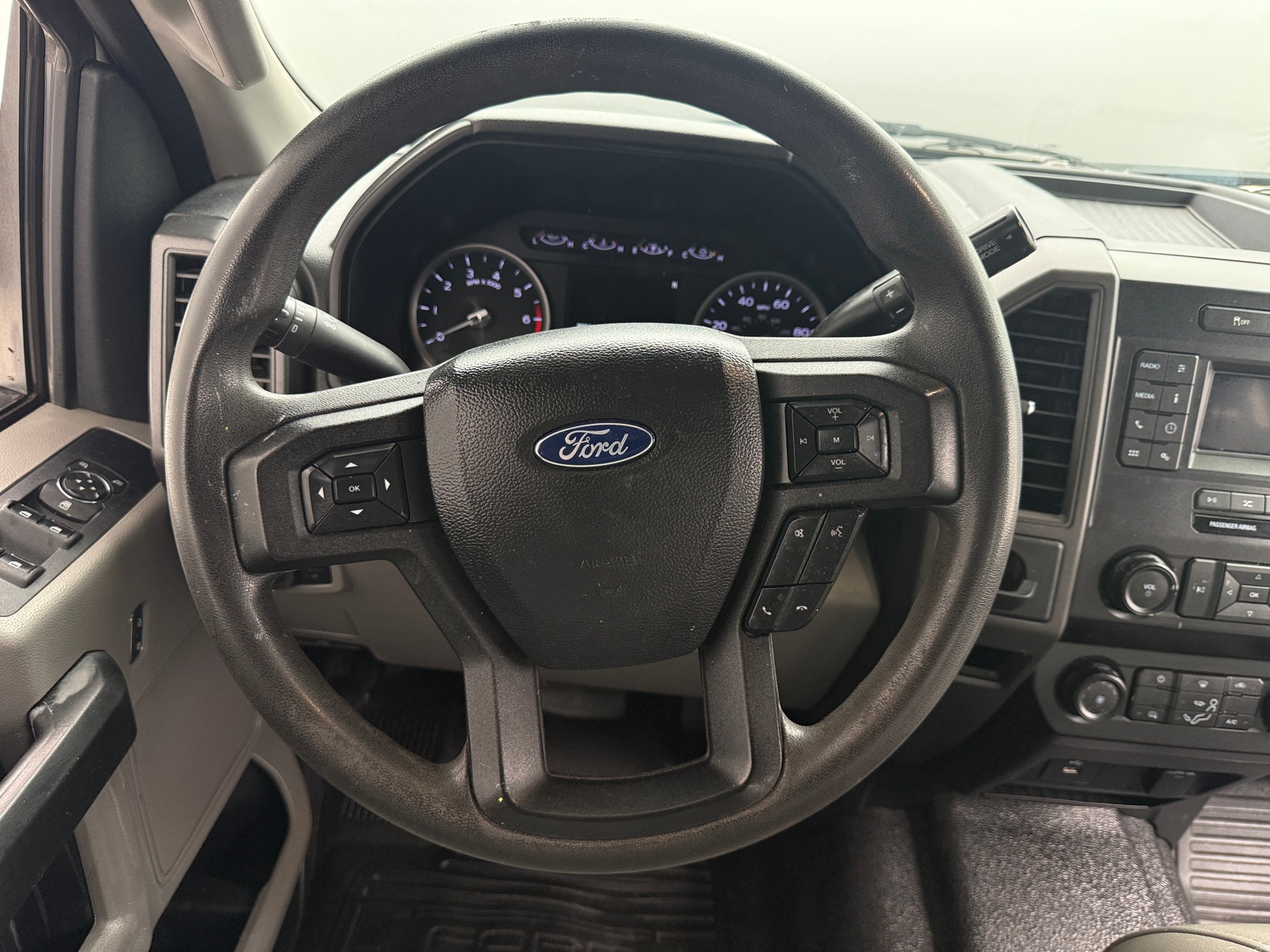 Thumbnail: 2020 Ford Econoline - 5