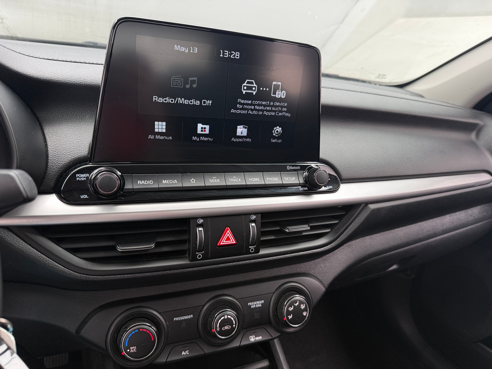 Thumbnail: 2021 Kia Forte - 4