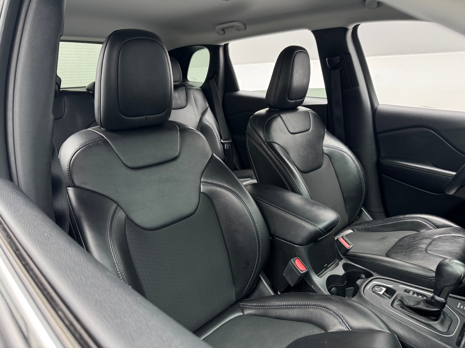 Thumbnail: 2019 Jeep Cherokee - 2