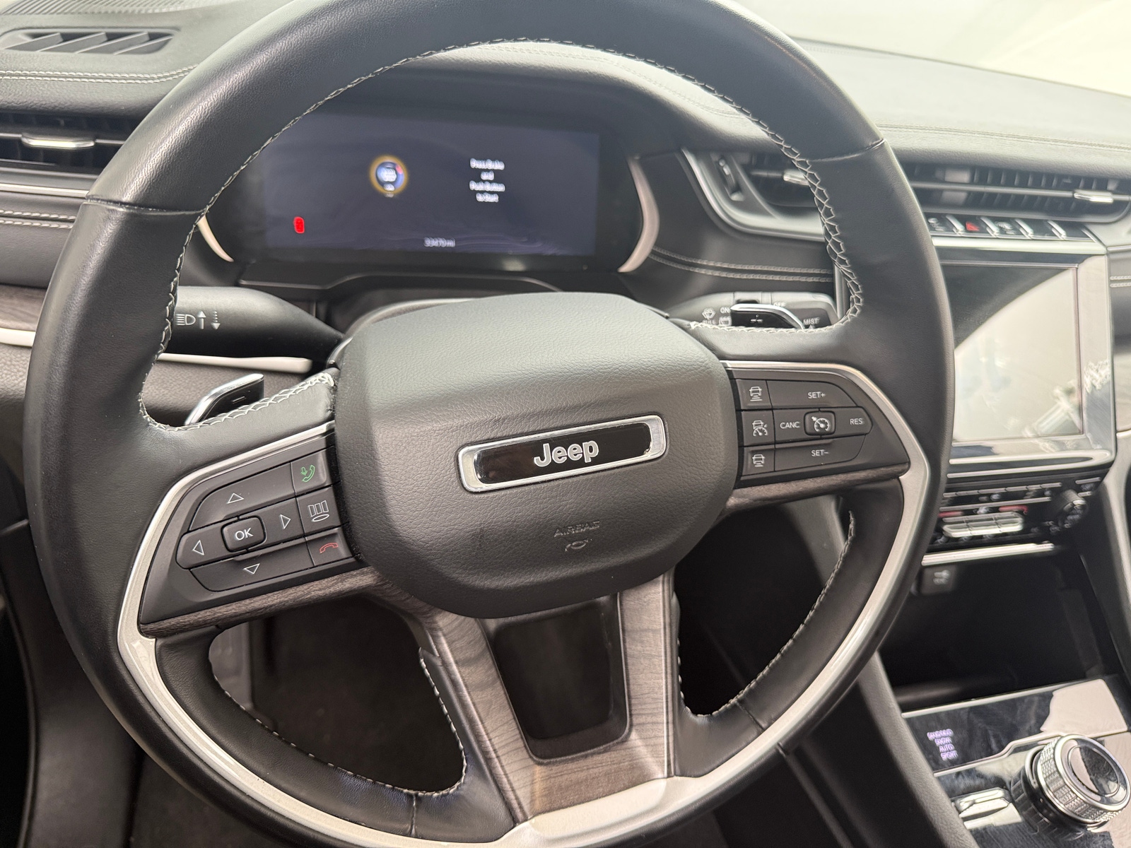 Thumbnail: 2021 Jeep Grand Cherokee L - 4