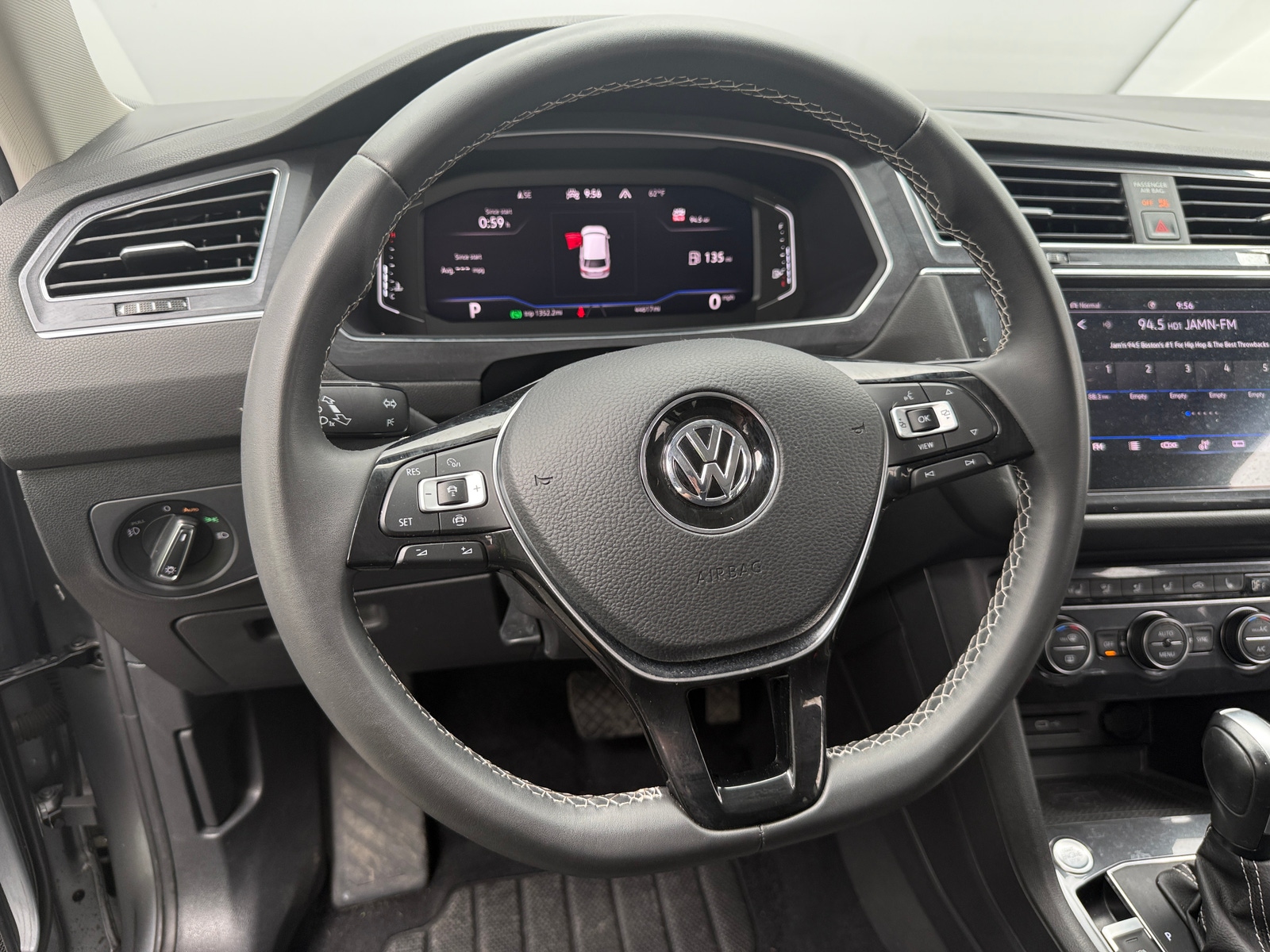 Thumbnail: 2021 Volkswagen Tiguan - 4
