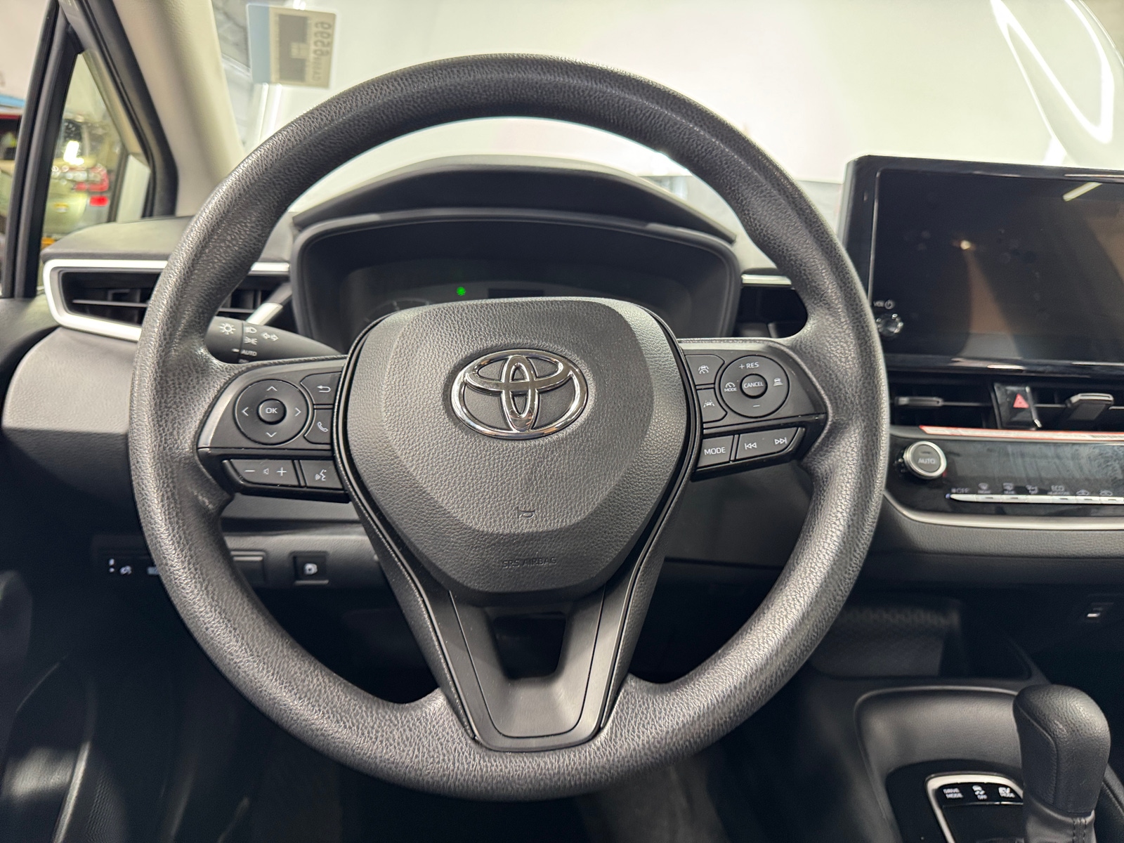 Thumbnail: 2025 Toyota Corolla - 5