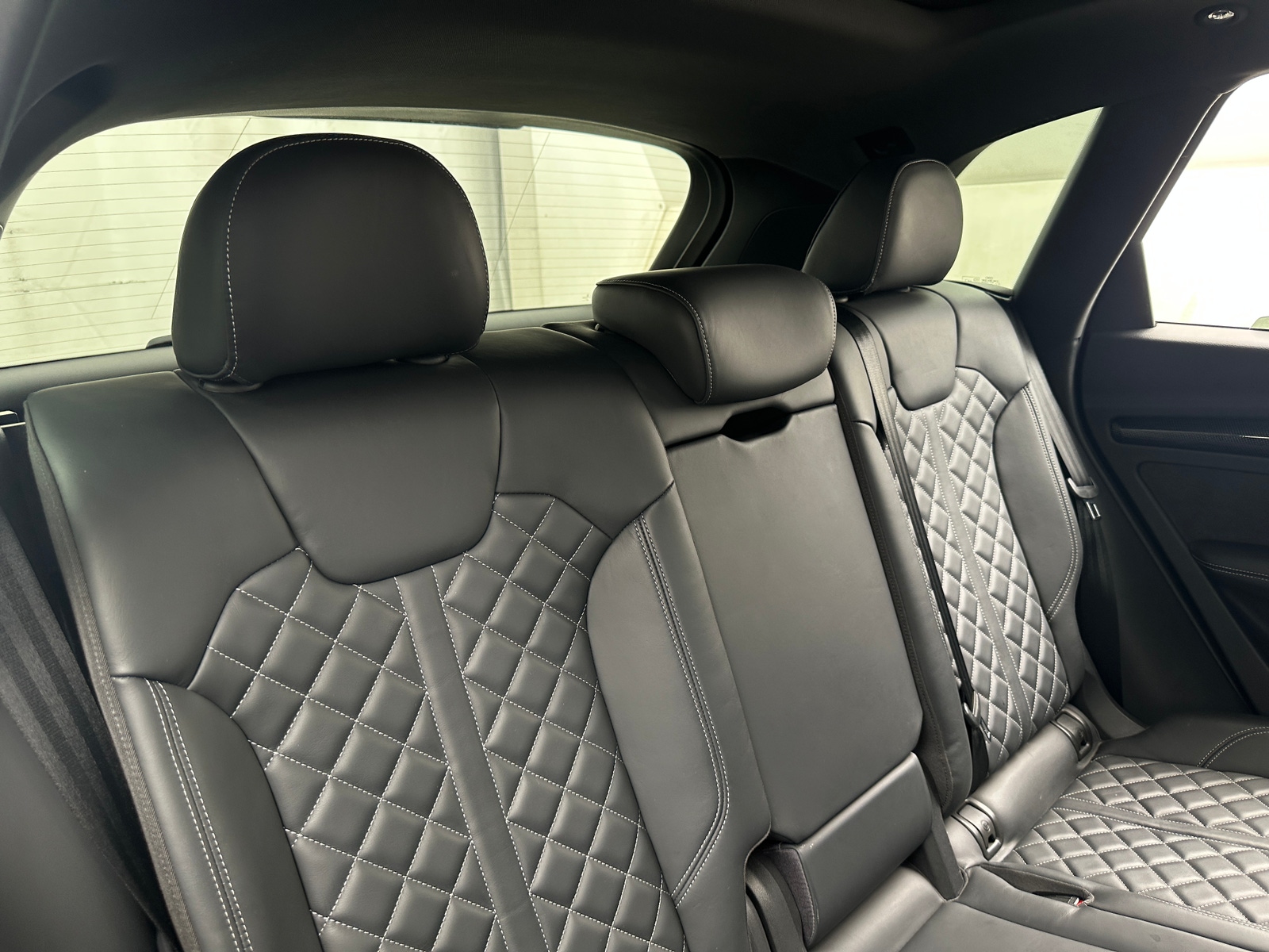 Thumbnail: 2018 Audi SQ5 - 5