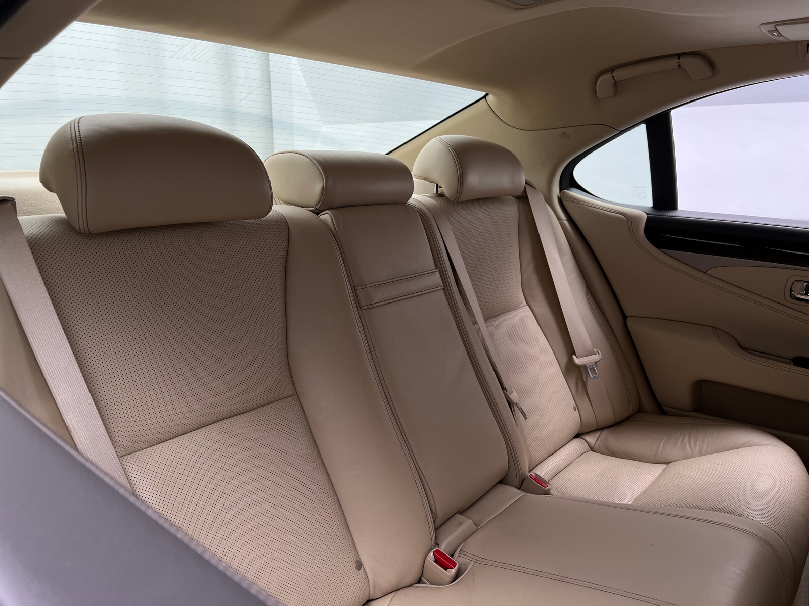Thumbnail: 2014 Lexus LS - 5