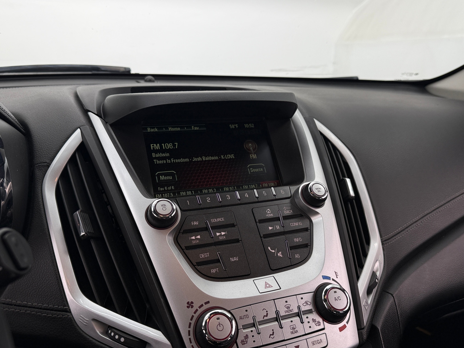 Thumbnail: 2017 GMC Terrain - 3