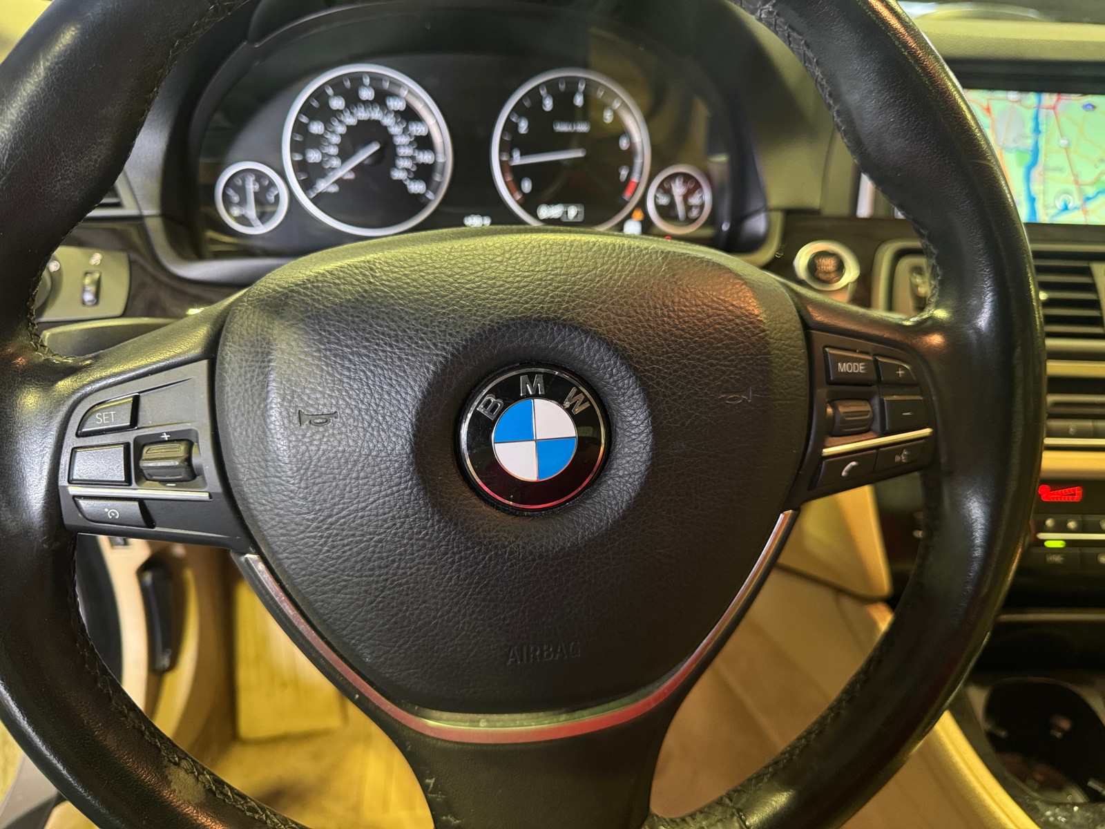 Thumbnail: 2015 BMW 5 Series - 4
