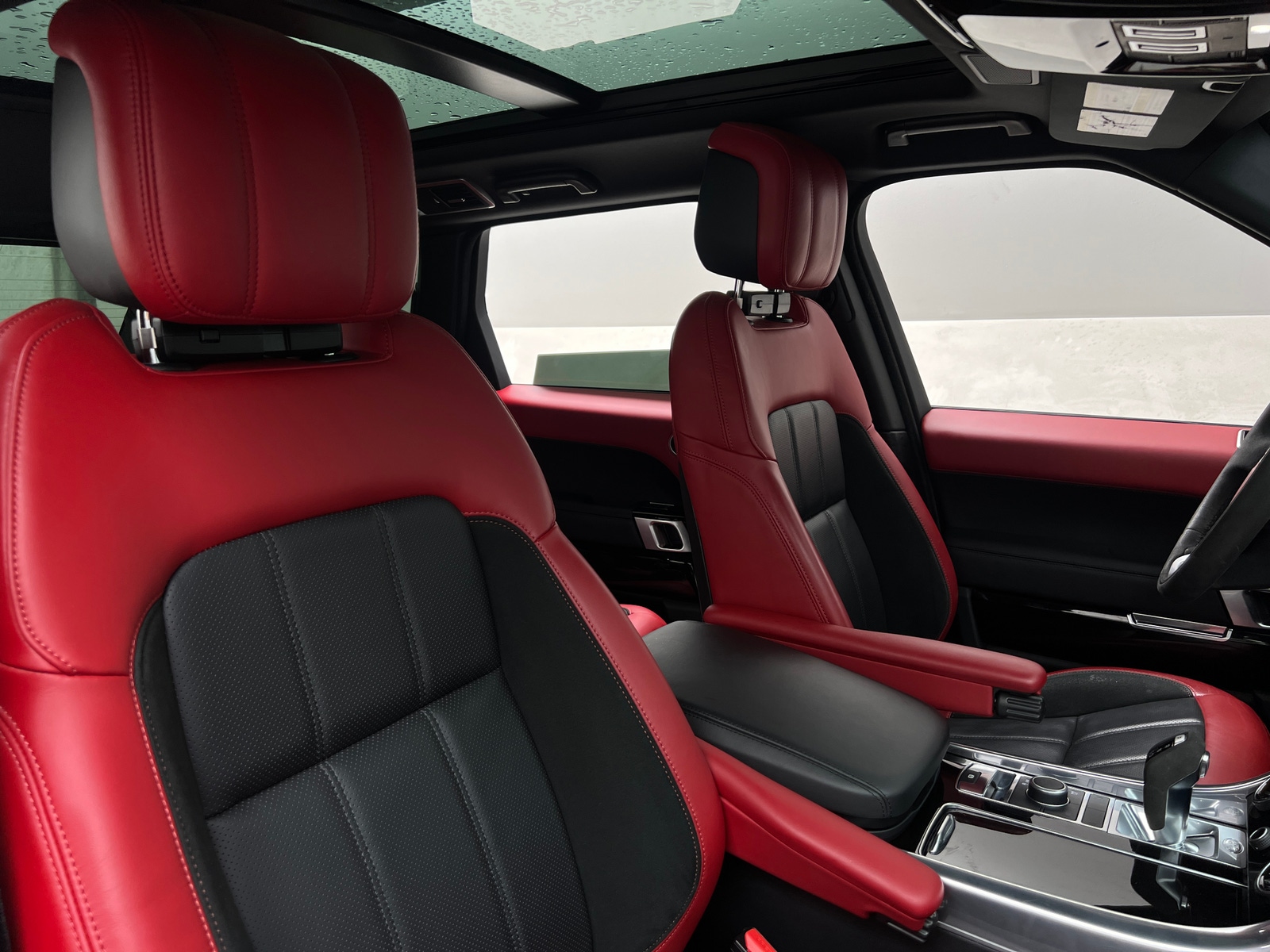 Thumbnail: 2022 Land Rover Range Rover Sport - 2