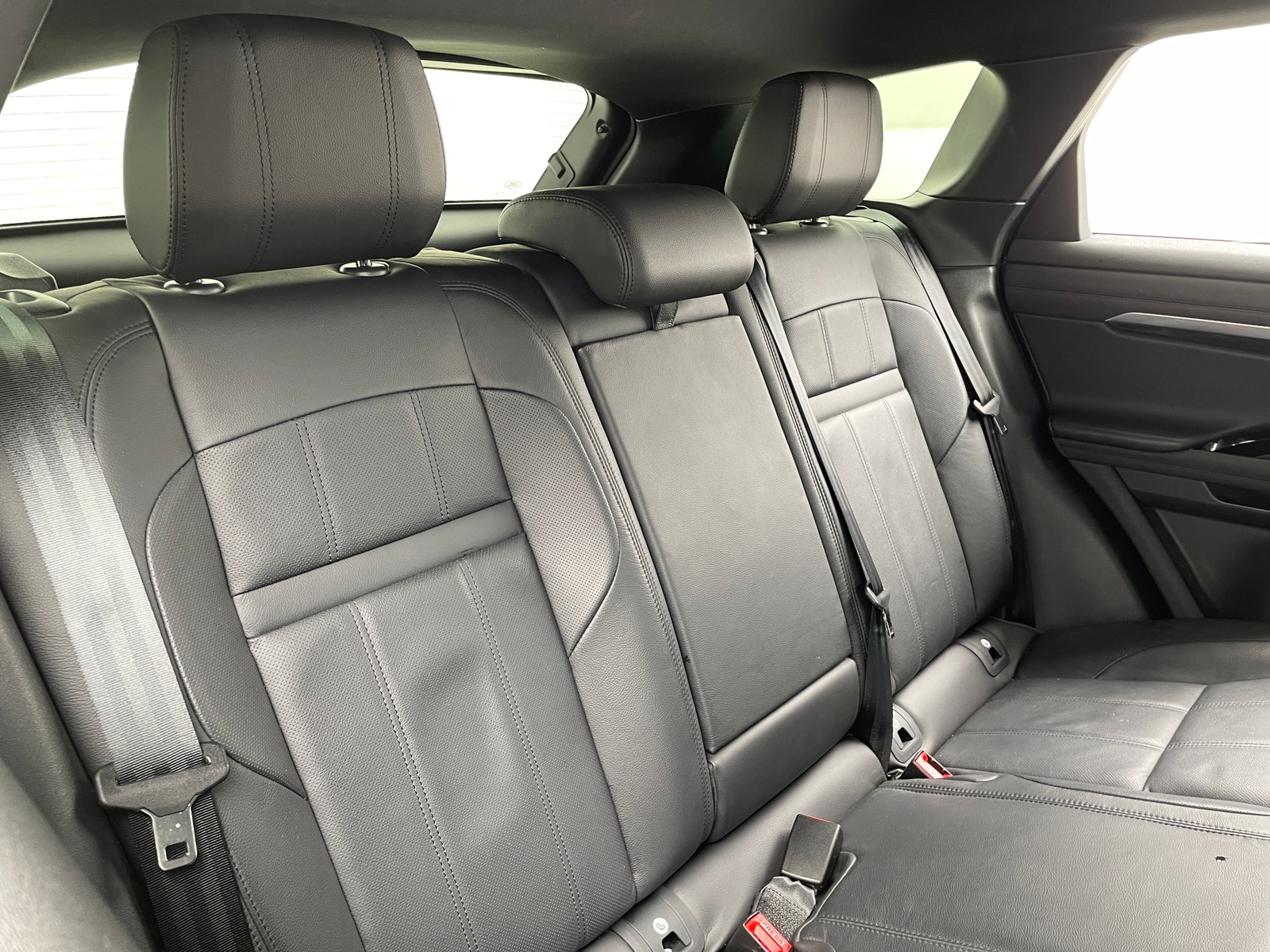 Thumbnail: 2020 Land Rover Range Rover Evoque - 5