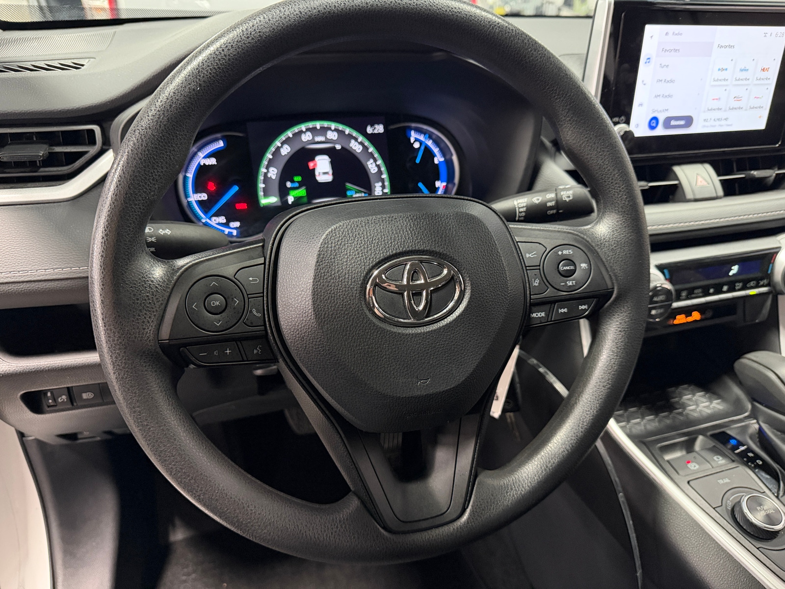 Thumbnail: 2024 Toyota RAV4 - 5
