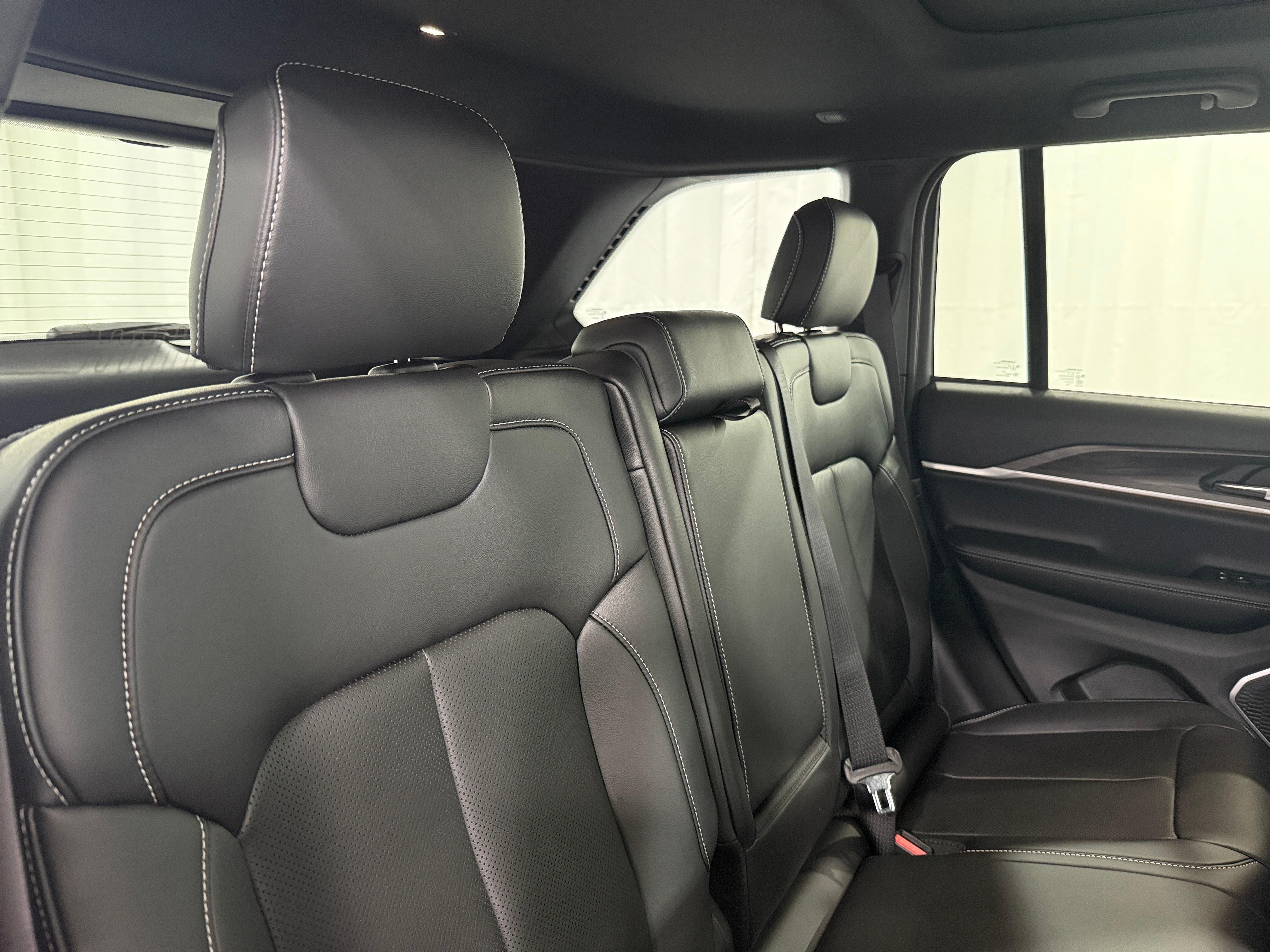 2026 Jeep Grand Cherokee Limited - Photo 4