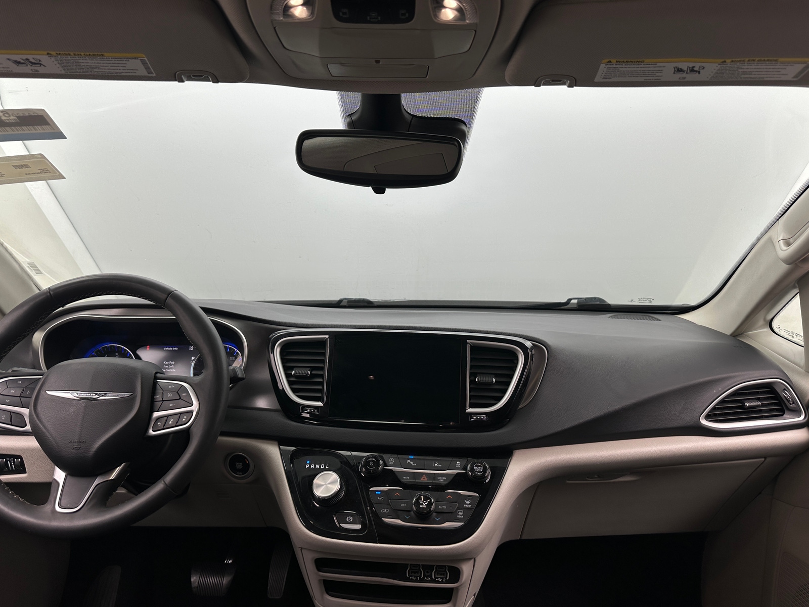 Thumbnail: 2023 Chrysler Pacifica - 2