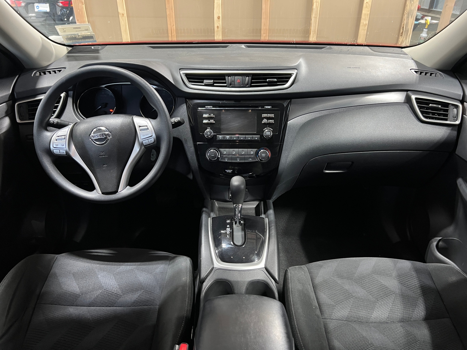 Thumbnail: 2015 Nissan Rogue - 3