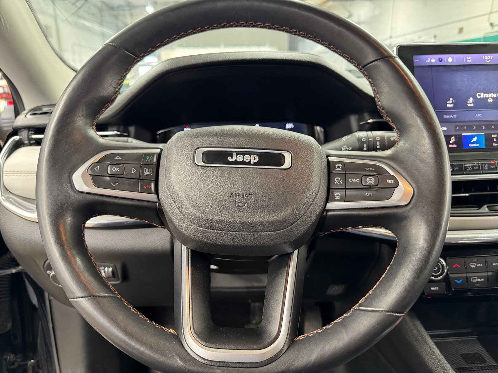 Thumbnail: 2022 Jeep Compass - 4