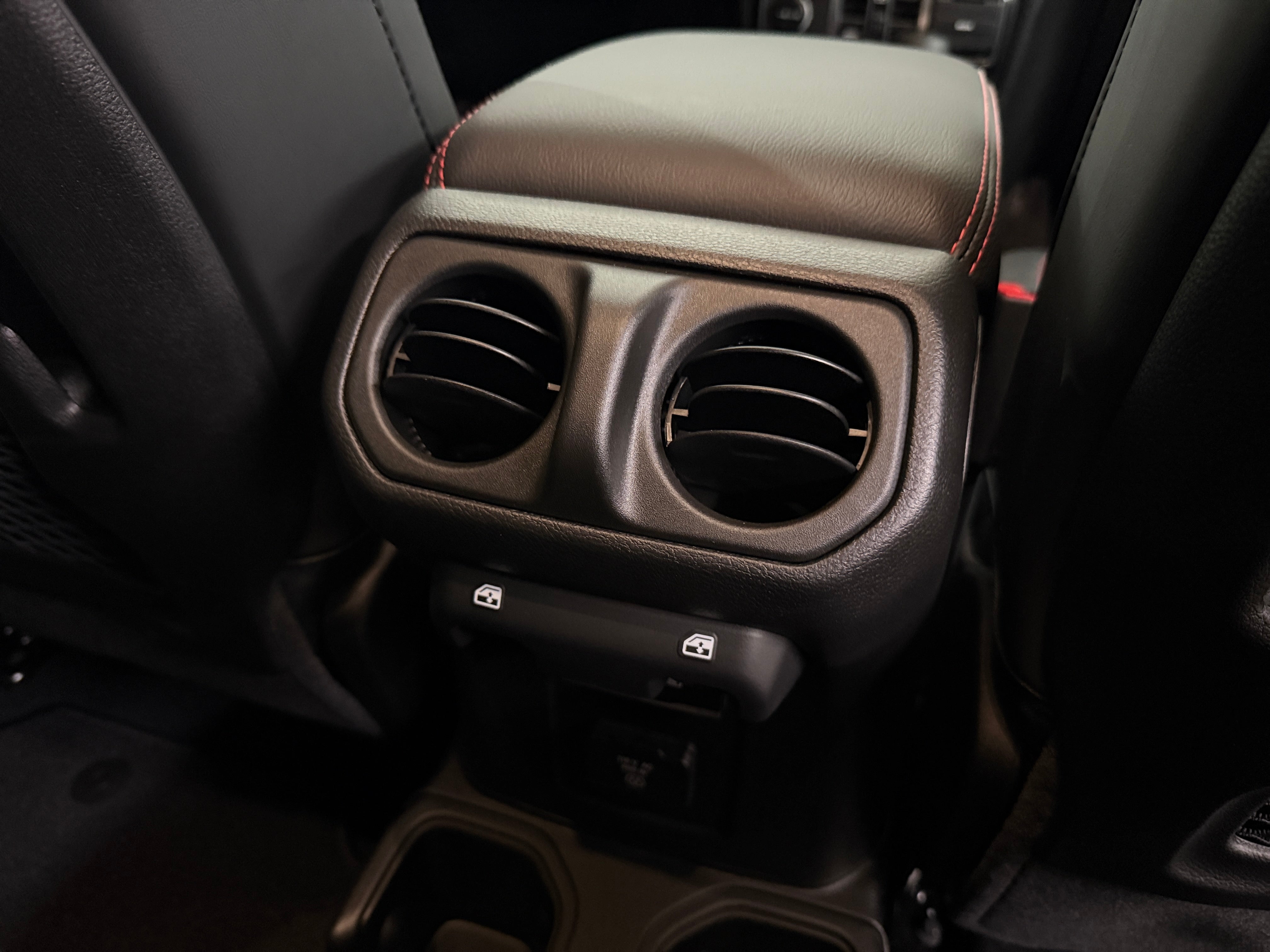 2026 Jeep Gladiator Rubicon Auto's photo