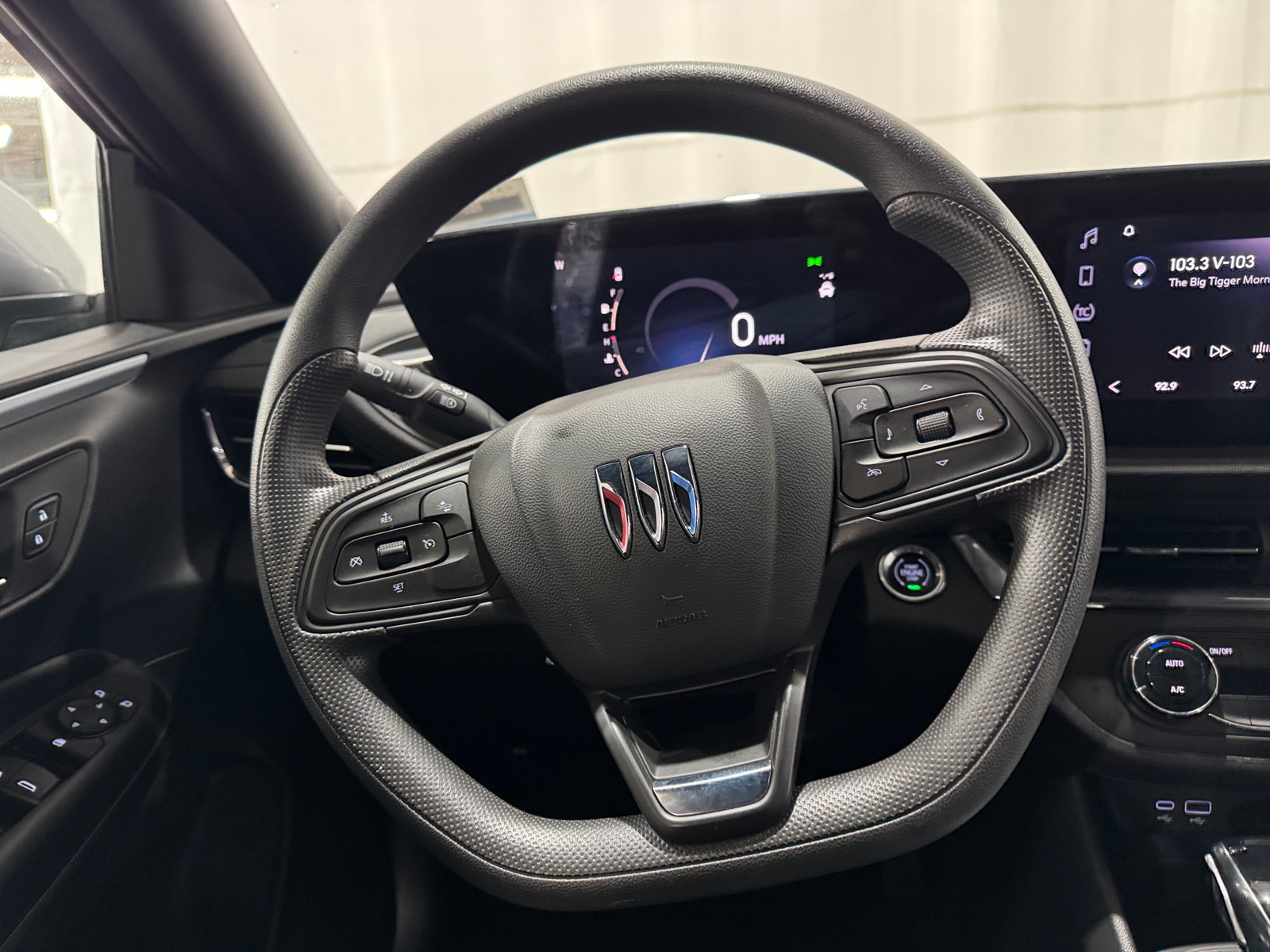 Thumbnail: 2025 Buick Envista - 4