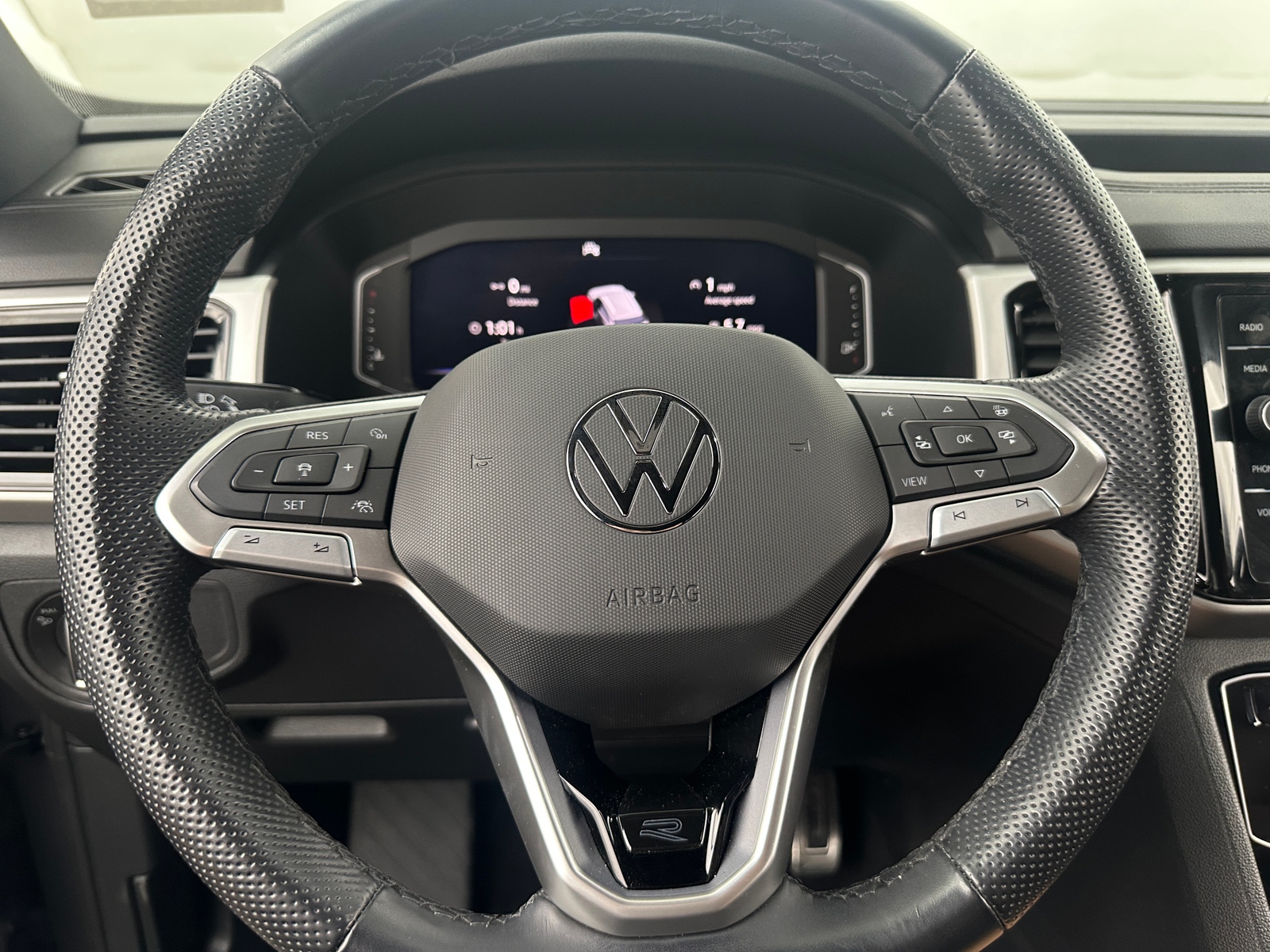 Thumbnail: 2023 Volkswagen Atlas - 4