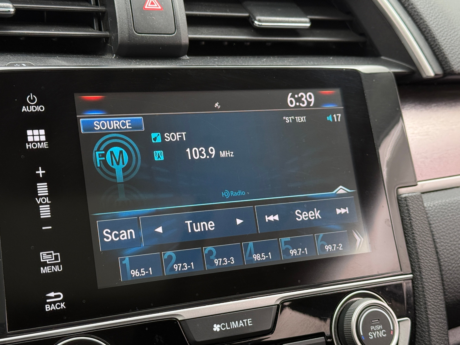 Thumbnail: 2016 Honda Civic - 4